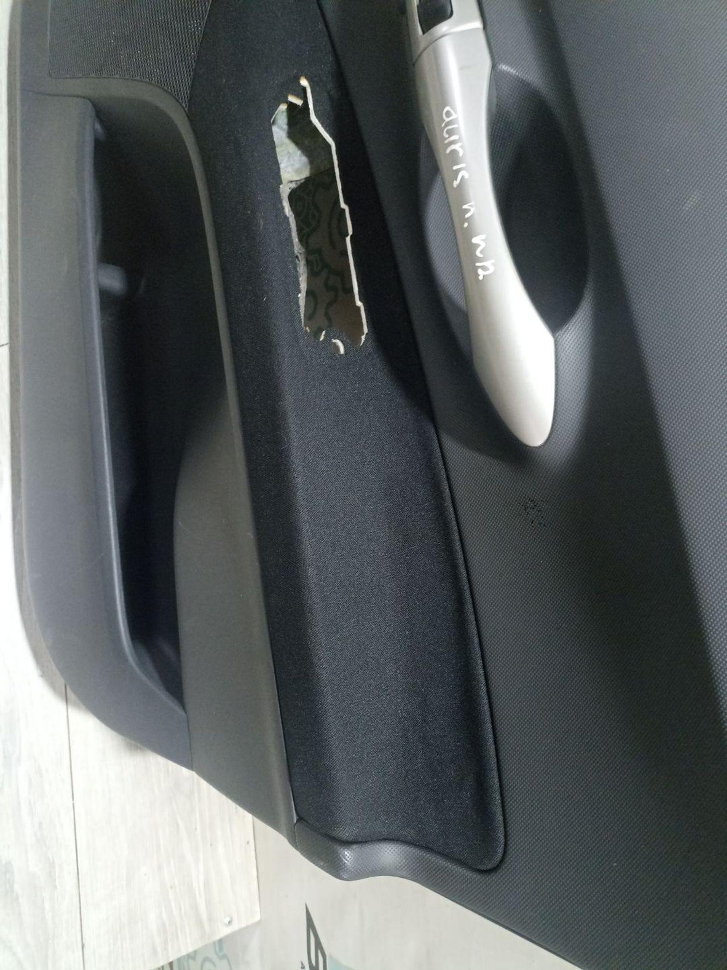 Обшивка двери передней правой Toyota Auris, I 2007, 990 рублей, Брянск