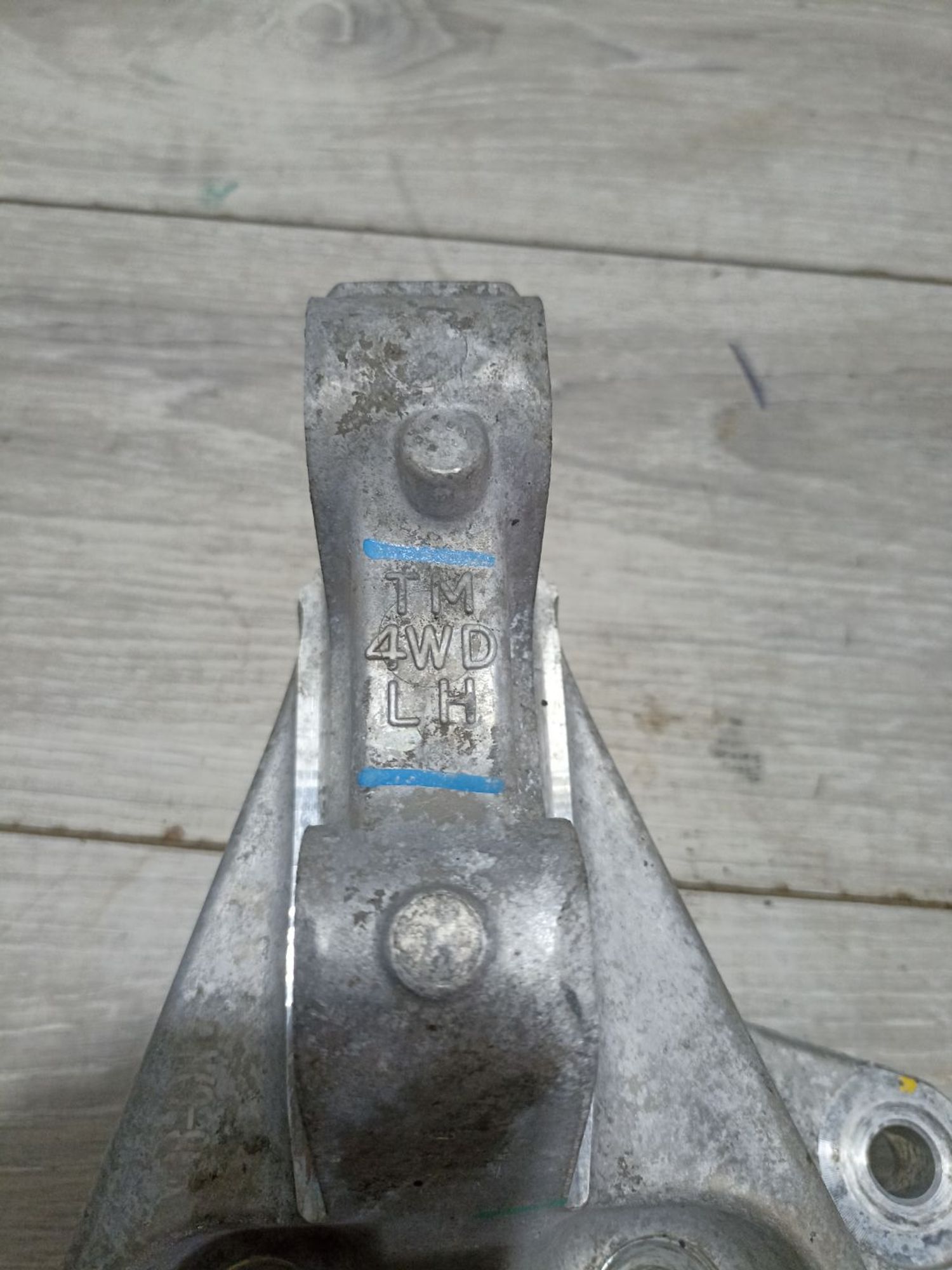 https://ycs.partsauto.market/partsauto-images/thmbs/userImages/0d5a73f363ec19ea8b7d8d6483ce4211/part/24071205-58c2-4a5a-b6da-0ec1d46e44b2_1783760086373.jpg