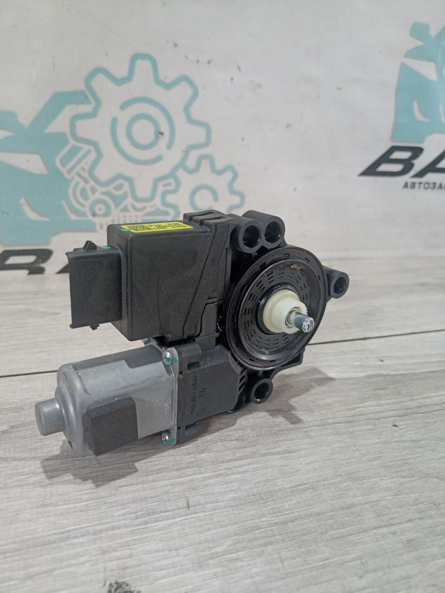 https://ycs.partsauto.market/partsauto-images/thmbs/userImages/0d5a73f363ec19ea8b7d8d6483ce4211/part/2552165e-72e7-4719-b695-f6c5fb6c07dd_1783512213545.jpg