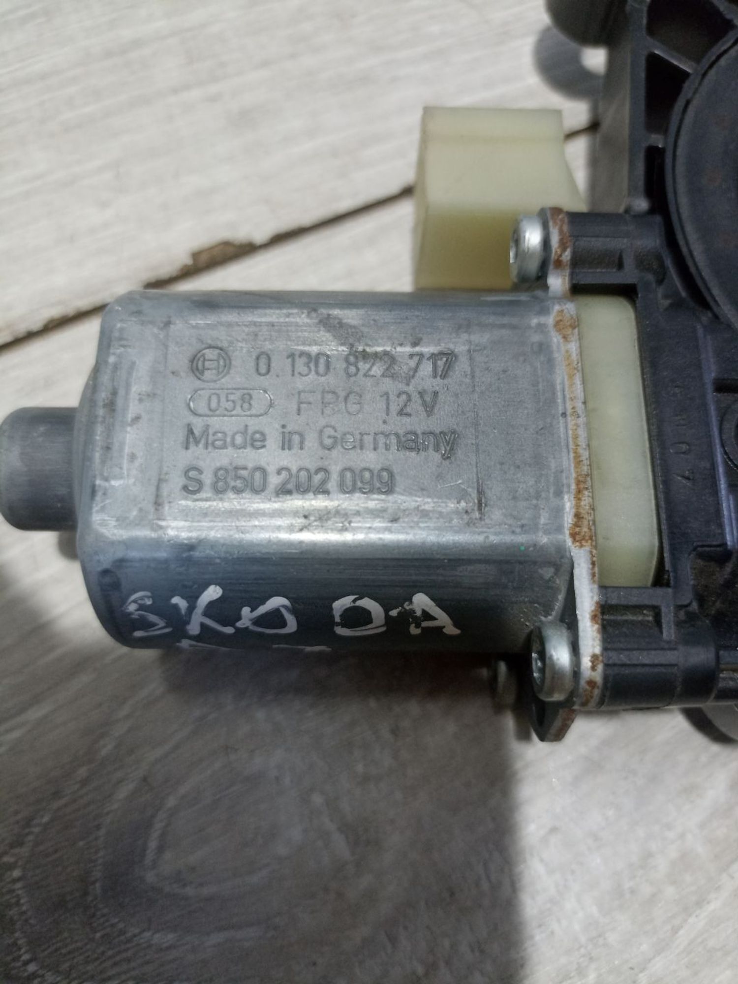 https://ycs.partsauto.market/partsauto-images/thmbs/userImages/0d5a73f363ec19ea8b7d8d6483ce4211/part/26494587-bea5-42ff-8b4b-da47895912ba_1783586066371.jpg
