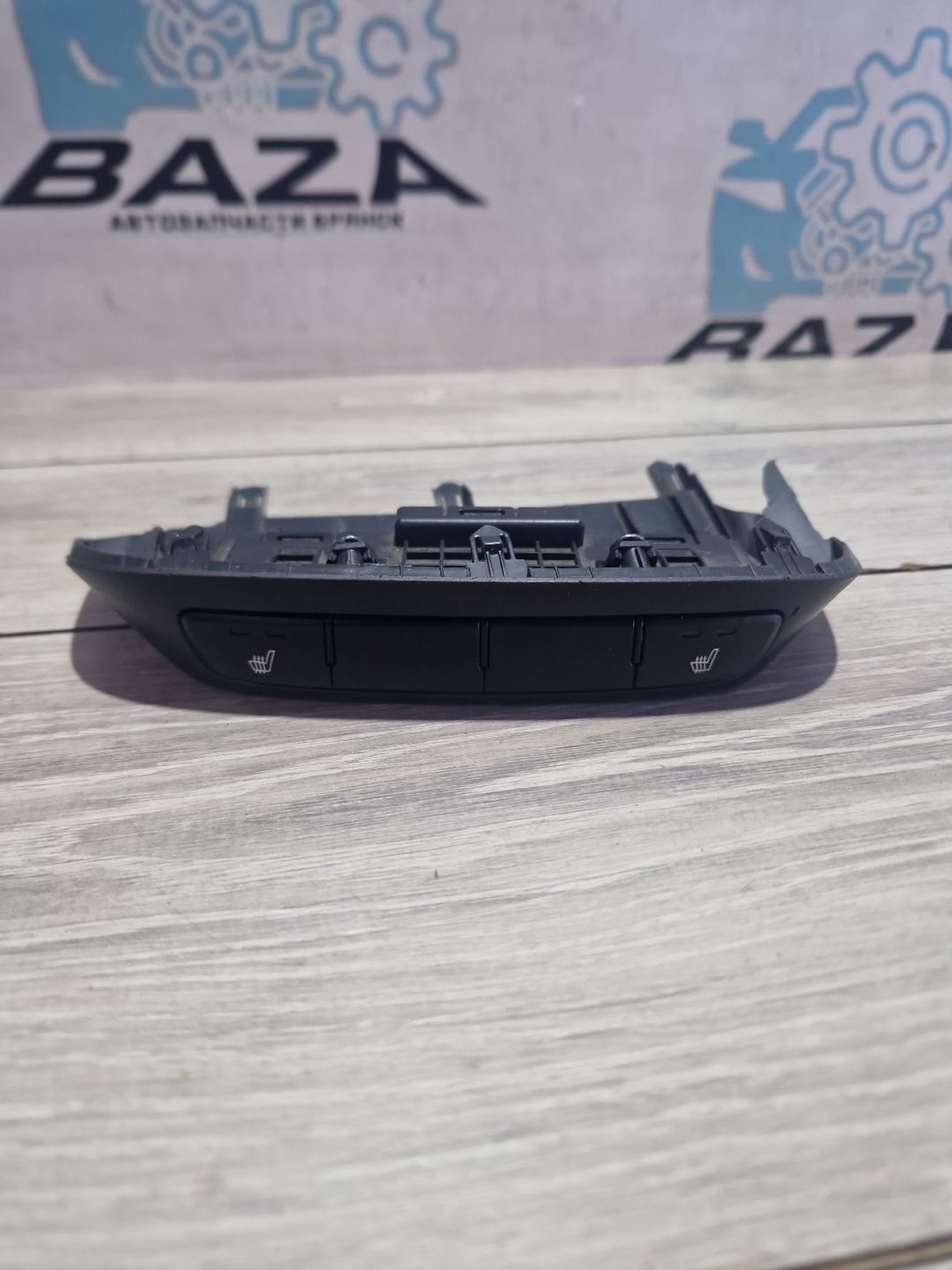 https://ycs.partsauto.market/partsauto-images/thmbs/userImages/0d5a73f363ec19ea8b7d8d6483ce4211/part/27726dc1-dfa9-4f68-a041-06f5464cb235_1787909159851.jpg