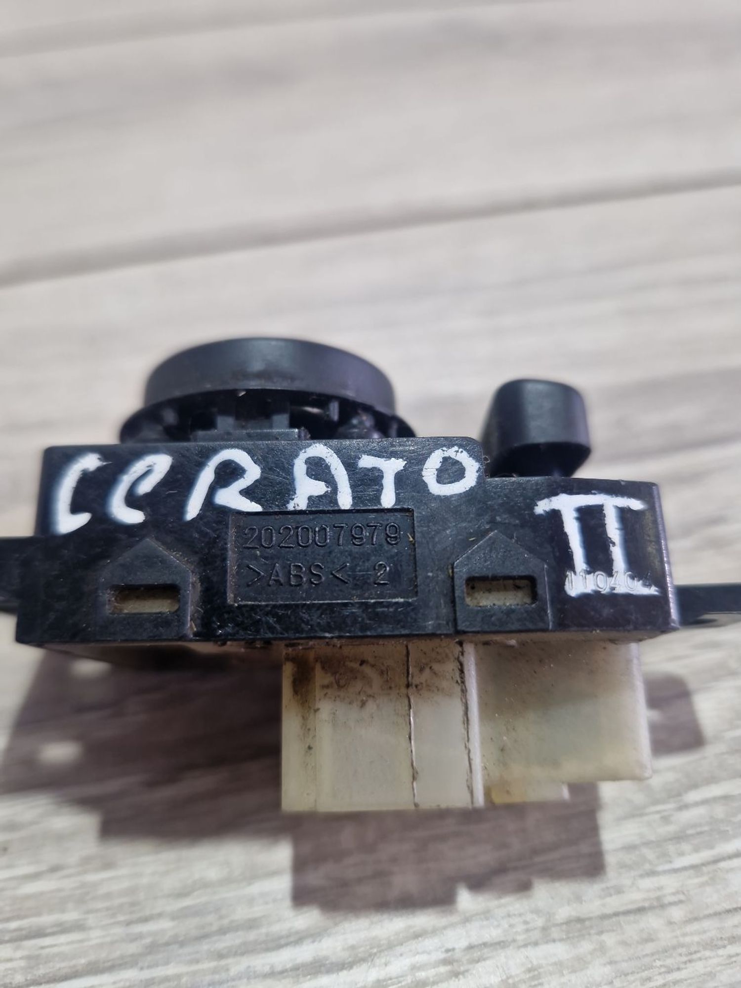 https://ycs.partsauto.market/partsauto-images/thmbs/userImages/0d5a73f363ec19ea8b7d8d6483ce4211/part/2811ed71-c32f-4b4e-8ae9-a28e117e7f76_1787664141886.jpg