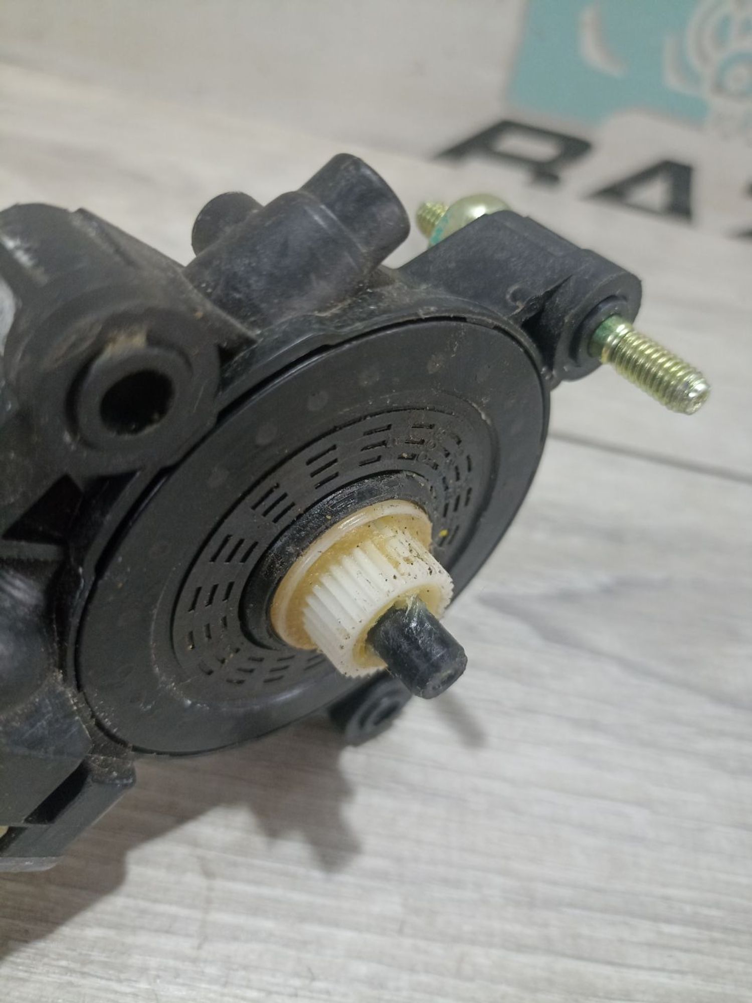 https://ycs.partsauto.market/partsauto-images/thmbs/userImages/0d5a73f363ec19ea8b7d8d6483ce4211/part/28d5cceb-6fee-4b31-a6d2-81e1329a231a_1783516935652.jpg