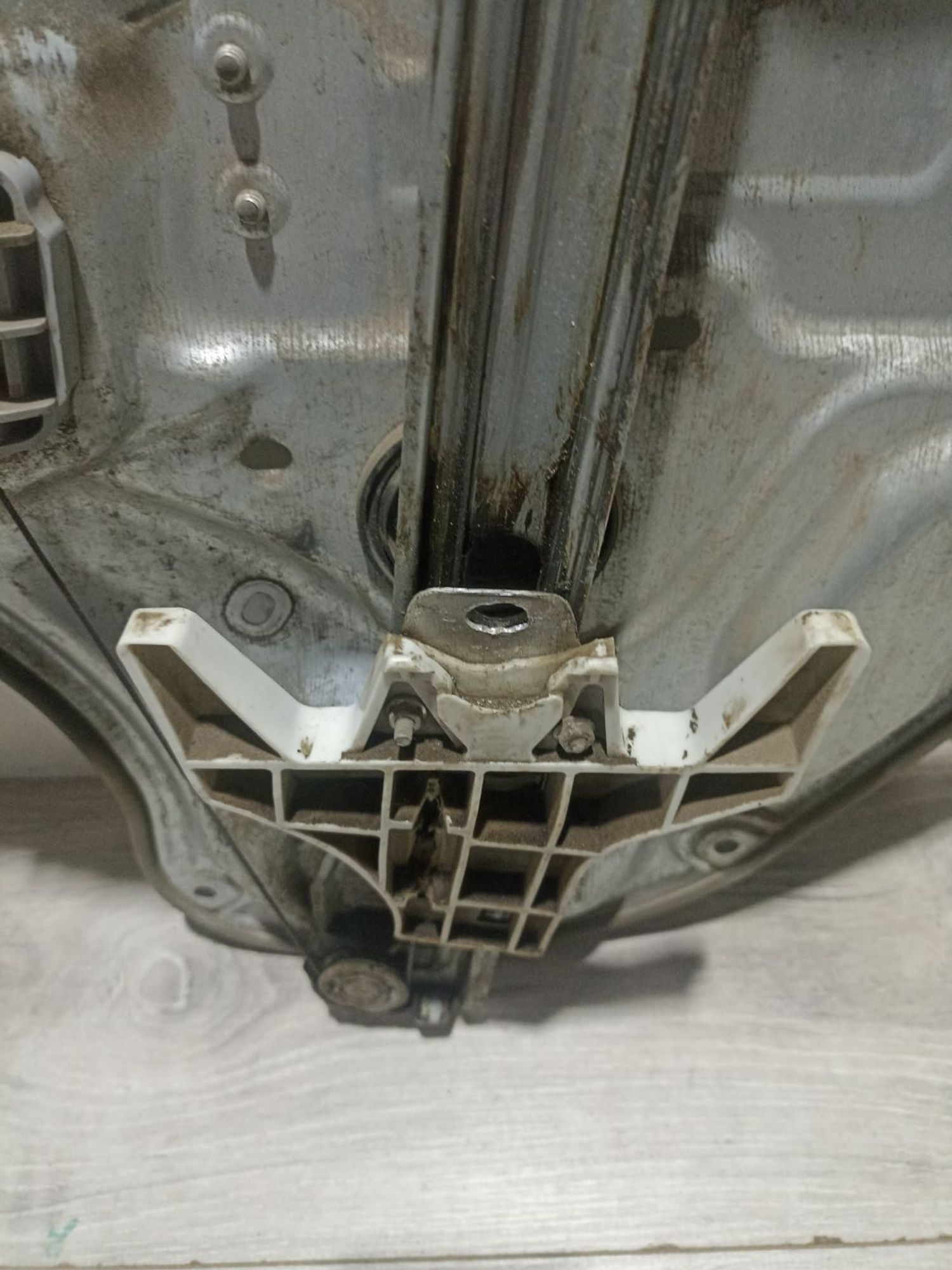 https://ycs.partsauto.market/partsauto-images/thmbs/userImages/0d5a73f363ec19ea8b7d8d6483ce4211/part/28ef10e1-1a91-454a-9c91-8e8ca9e3cf97_1783328573045.jpg