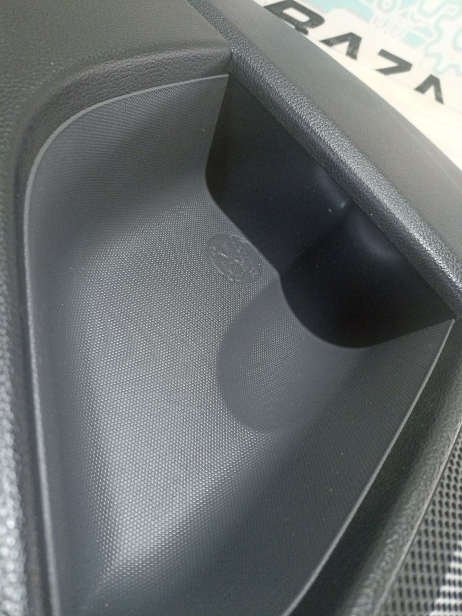 https://ycs.partsauto.market/partsauto-images/thmbs/userImages/0d5a73f363ec19ea8b7d8d6483ce4211/part/29132e40-200d-4ce4-a36c-7c9733f21cdf_1784799571401.jpg