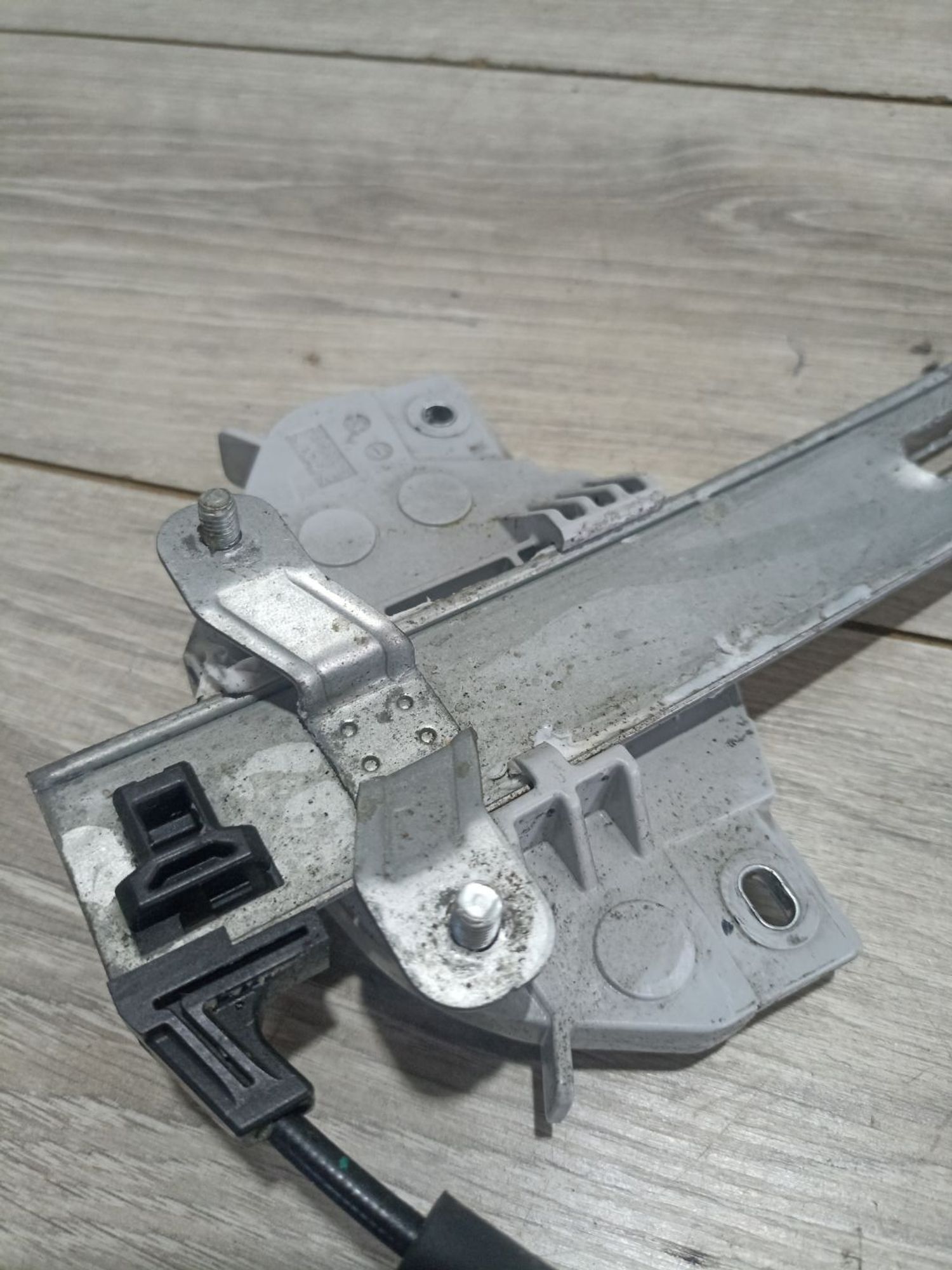 https://ycs.partsauto.market/partsauto-images/thmbs/userImages/0d5a73f363ec19ea8b7d8d6483ce4211/part/2a176bf1-bc44-47bb-b752-00c9d4f5da53_1784032113303.jpg