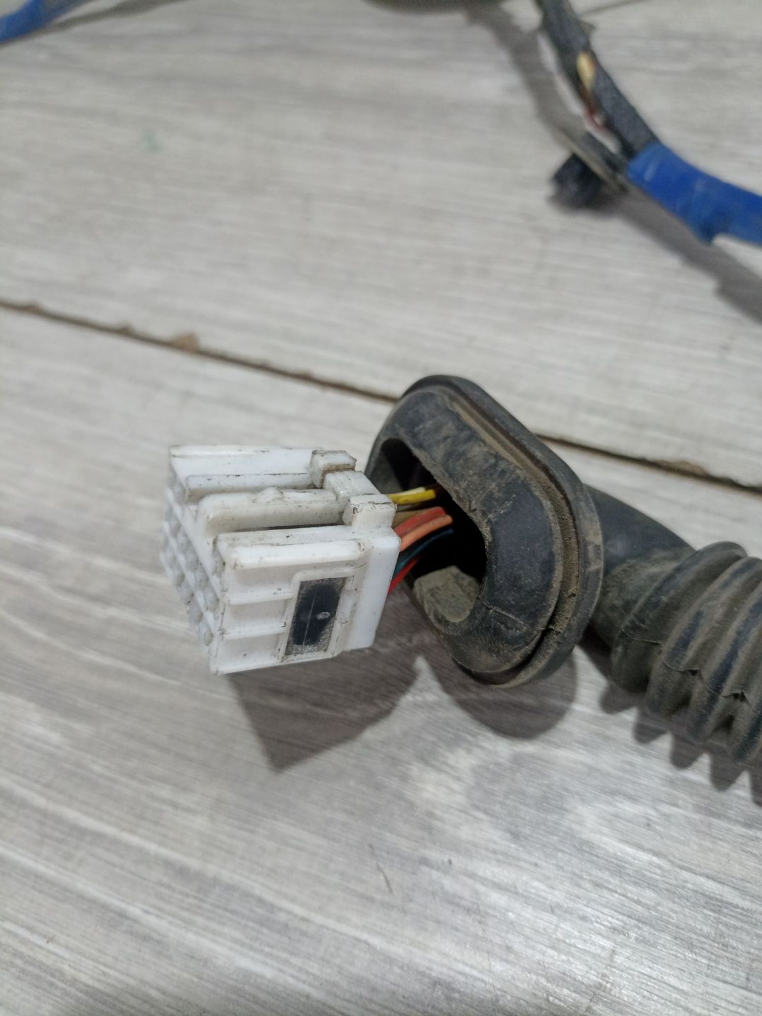 https://ycs.partsauto.market/partsauto-images/thmbs/userImages/0d5a73f363ec19ea8b7d8d6483ce4211/part/2d41a528-a19e-40c8-ba49-cfeebf94f9fa_1783344868318.jpg