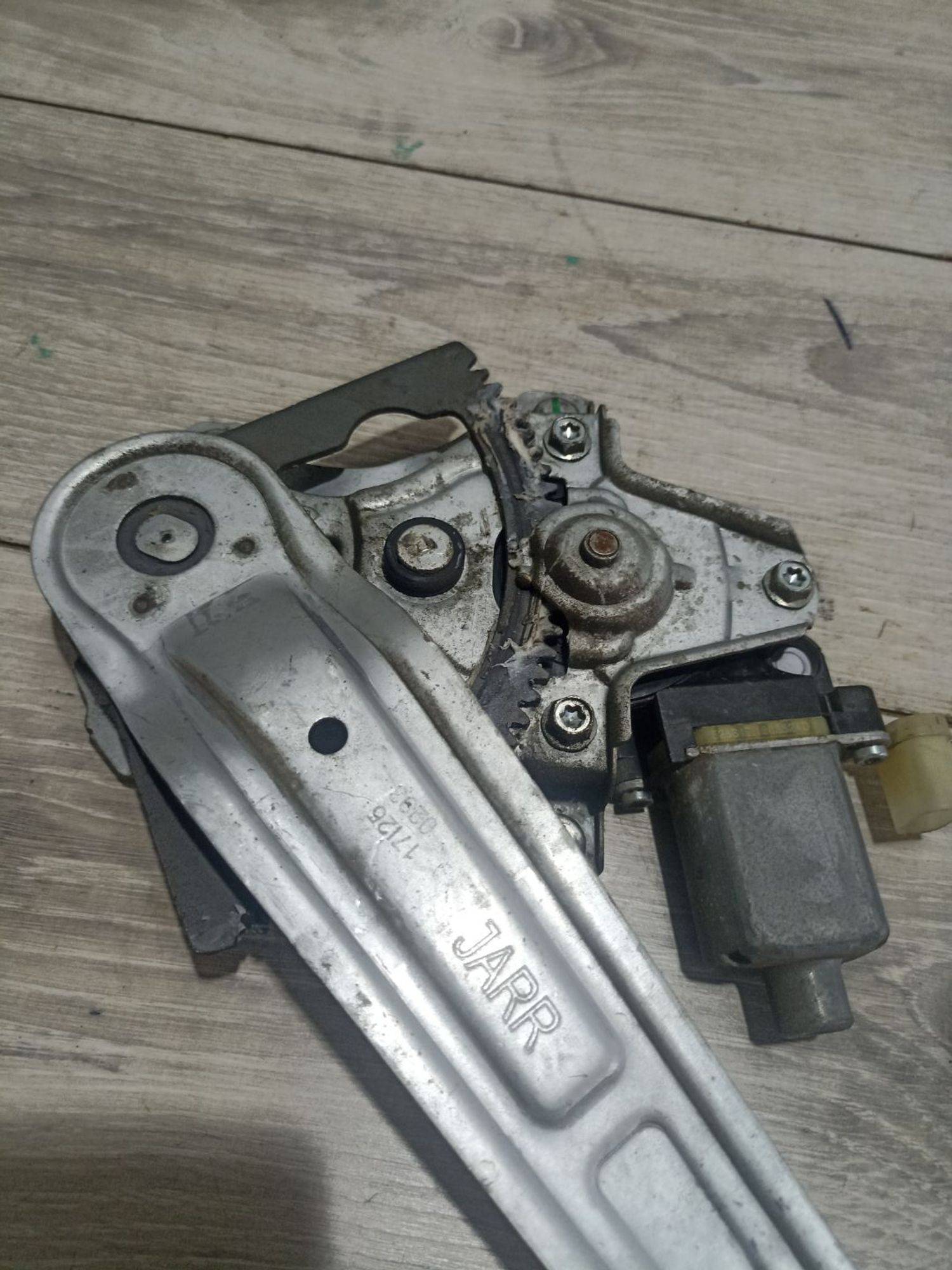 https://ycs.partsauto.market/partsauto-images/thmbs/userImages/0d5a73f363ec19ea8b7d8d6483ce4211/part/2d75cd42-882c-433d-8db3-5d7bfeaee49e_1784022756085.jpg