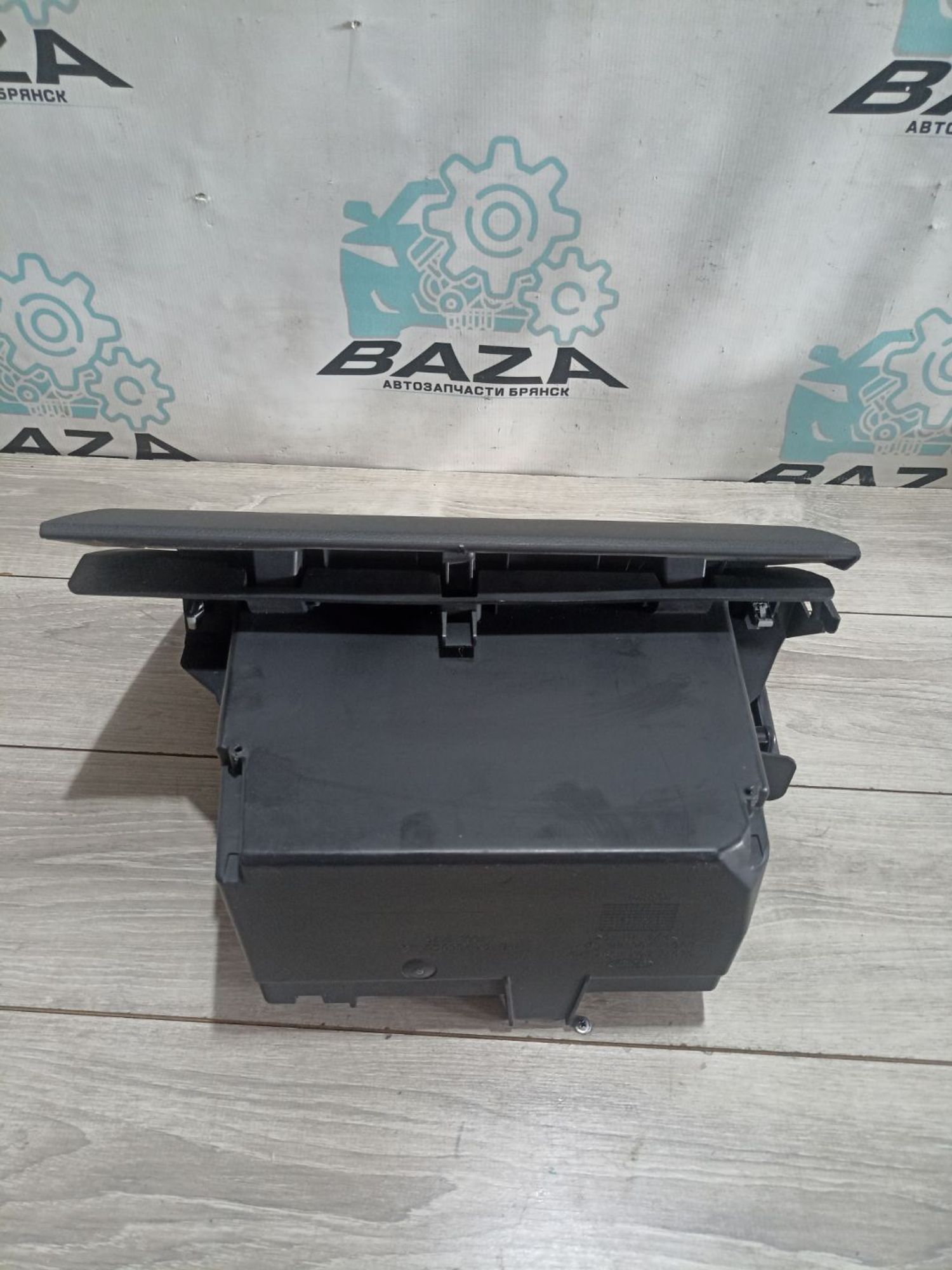 https://ycs.partsauto.market/partsauto-images/thmbs/userImages/0d5a73f363ec19ea8b7d8d6483ce4211/part/2db1c289-547d-4062-96eb-f60d3a63a043_1784529795565.jpg
