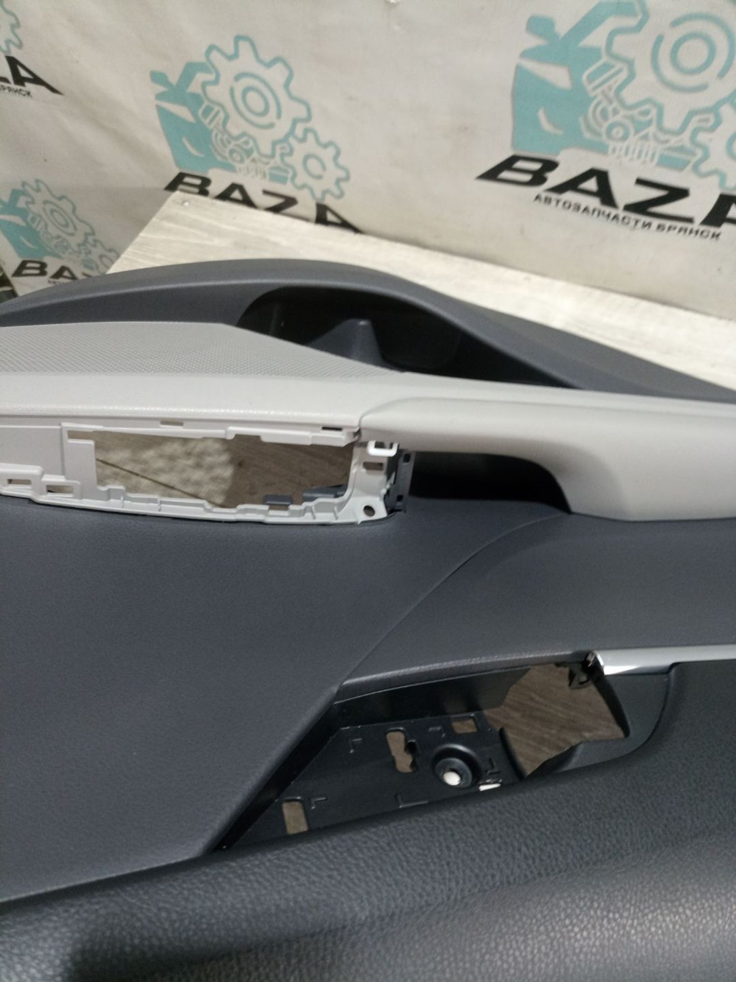Обшивка двери задней левой Toyota Camry, XV70 (..., 3990 рублей, Брянск