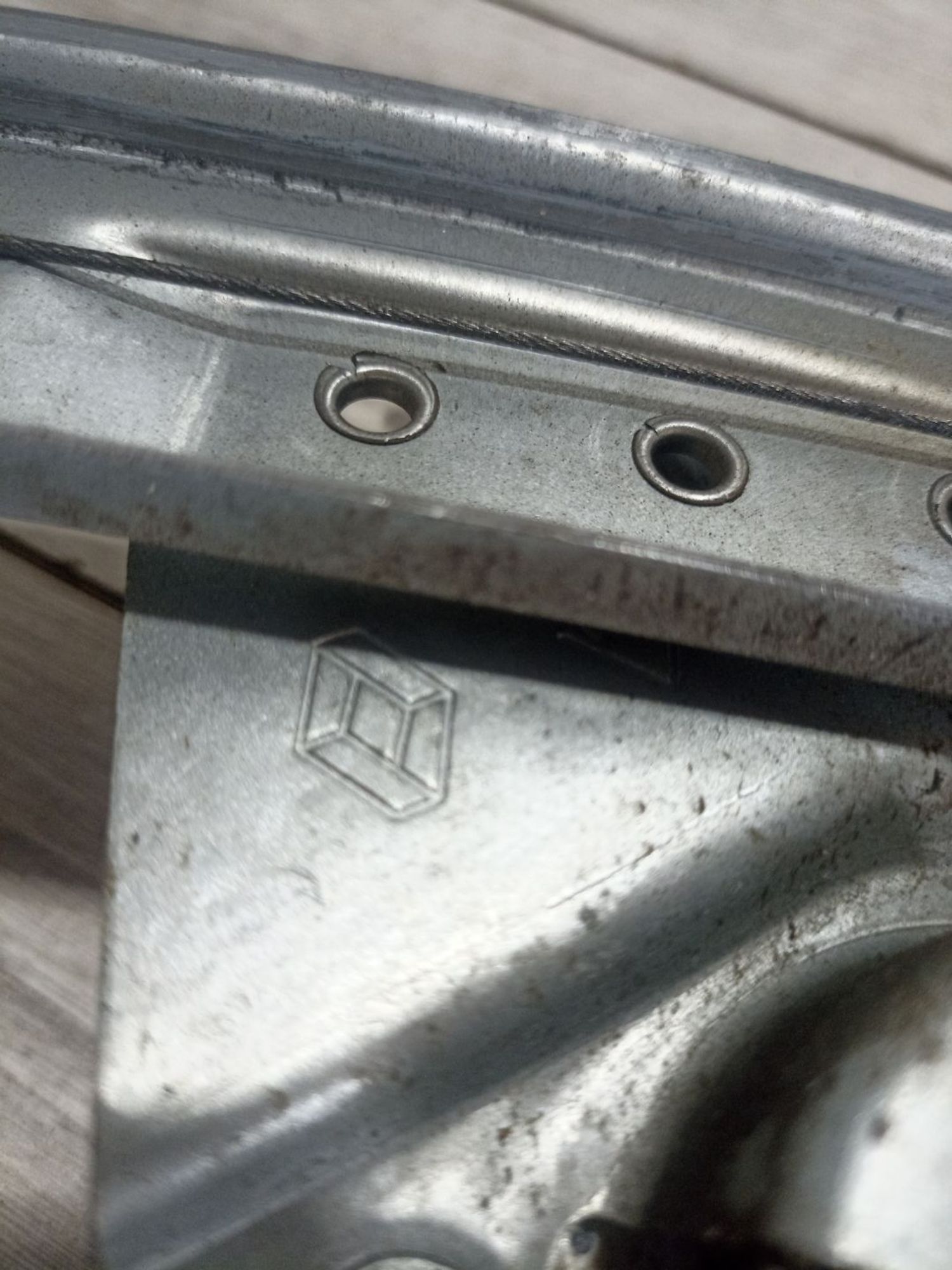 https://ycs.partsauto.market/partsauto-images/thmbs/userImages/0d5a73f363ec19ea8b7d8d6483ce4211/part/2ff2b707-3939-4b00-971d-a68be2c2584b_1784039231964.jpg
