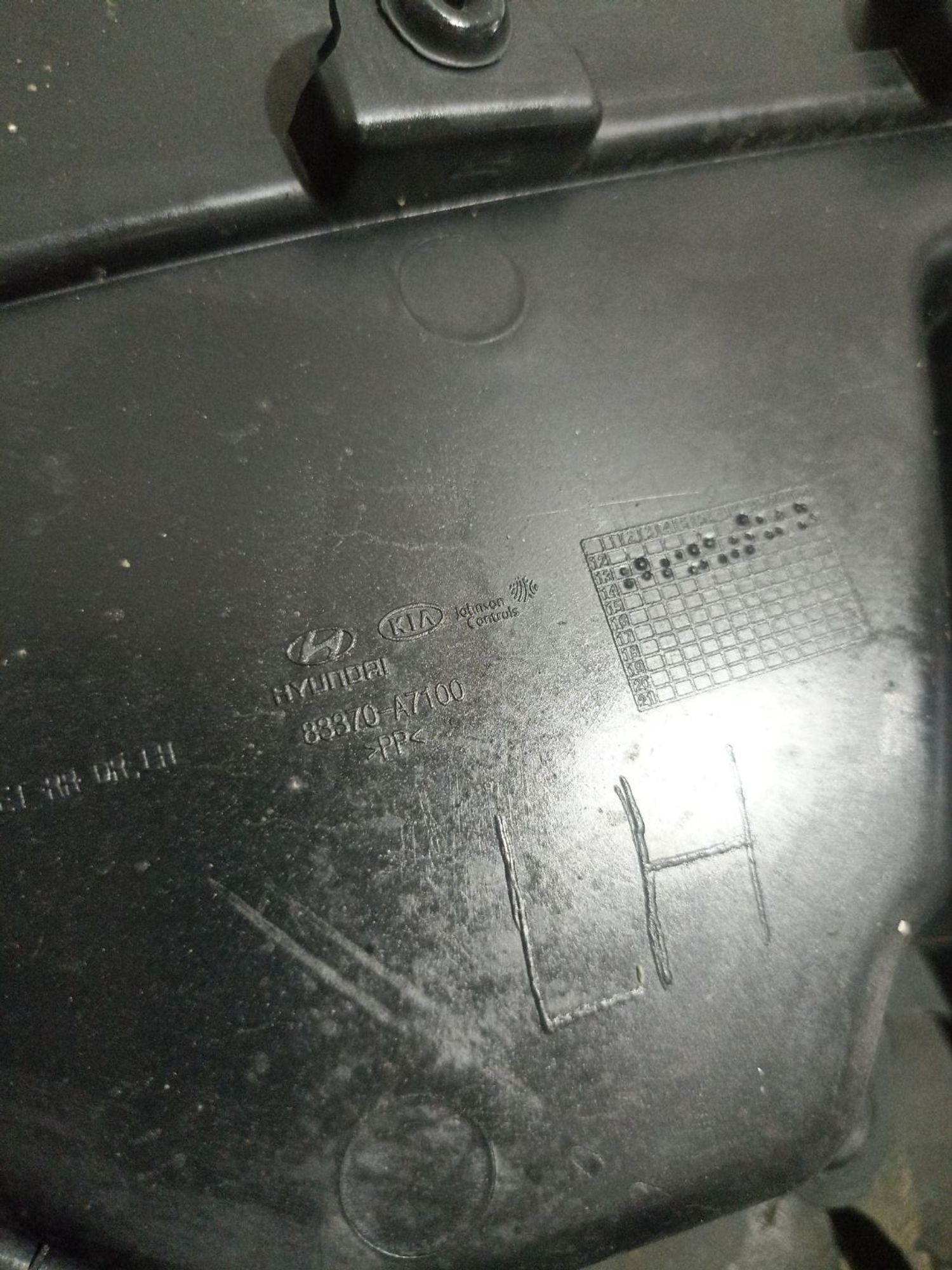 https://ycs.partsauto.market/partsauto-images/thmbs/userImages/0d5a73f363ec19ea8b7d8d6483ce4211/part/30ef99d8-cf10-415a-b8c0-b29d99bf8953_1784551206870.jpg