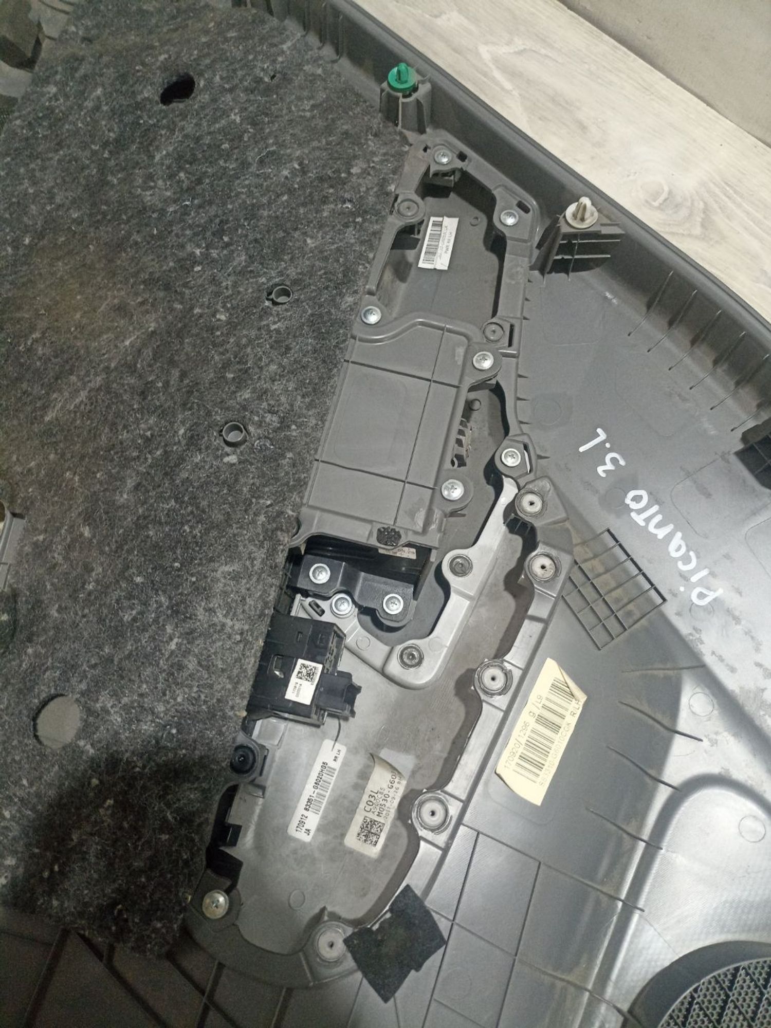 https://ycs.partsauto.market/partsauto-images/thmbs/userImages/0d5a73f363ec19ea8b7d8d6483ce4211/part/33e3389a-a6ee-4741-b39b-2397c0d470d0_1784547283200.jpg