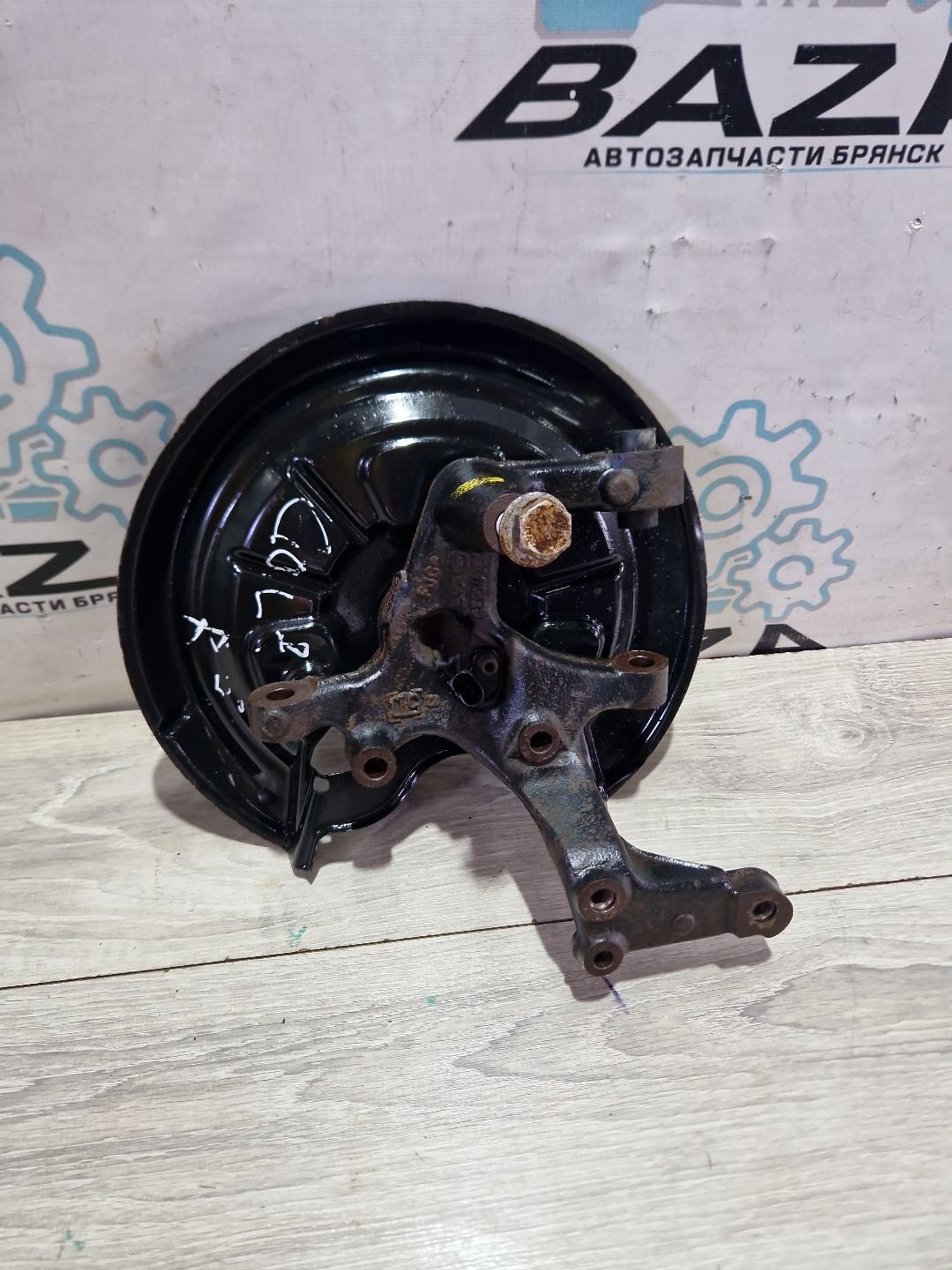 Поворотный кулак задний правый Volkswagen Golf,, 3990 рублей, Брянск