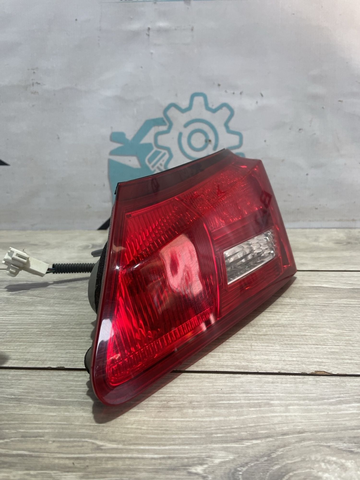 Фонарь задний правый внутренний Lexus IS II, 3000 рублей, Брянск