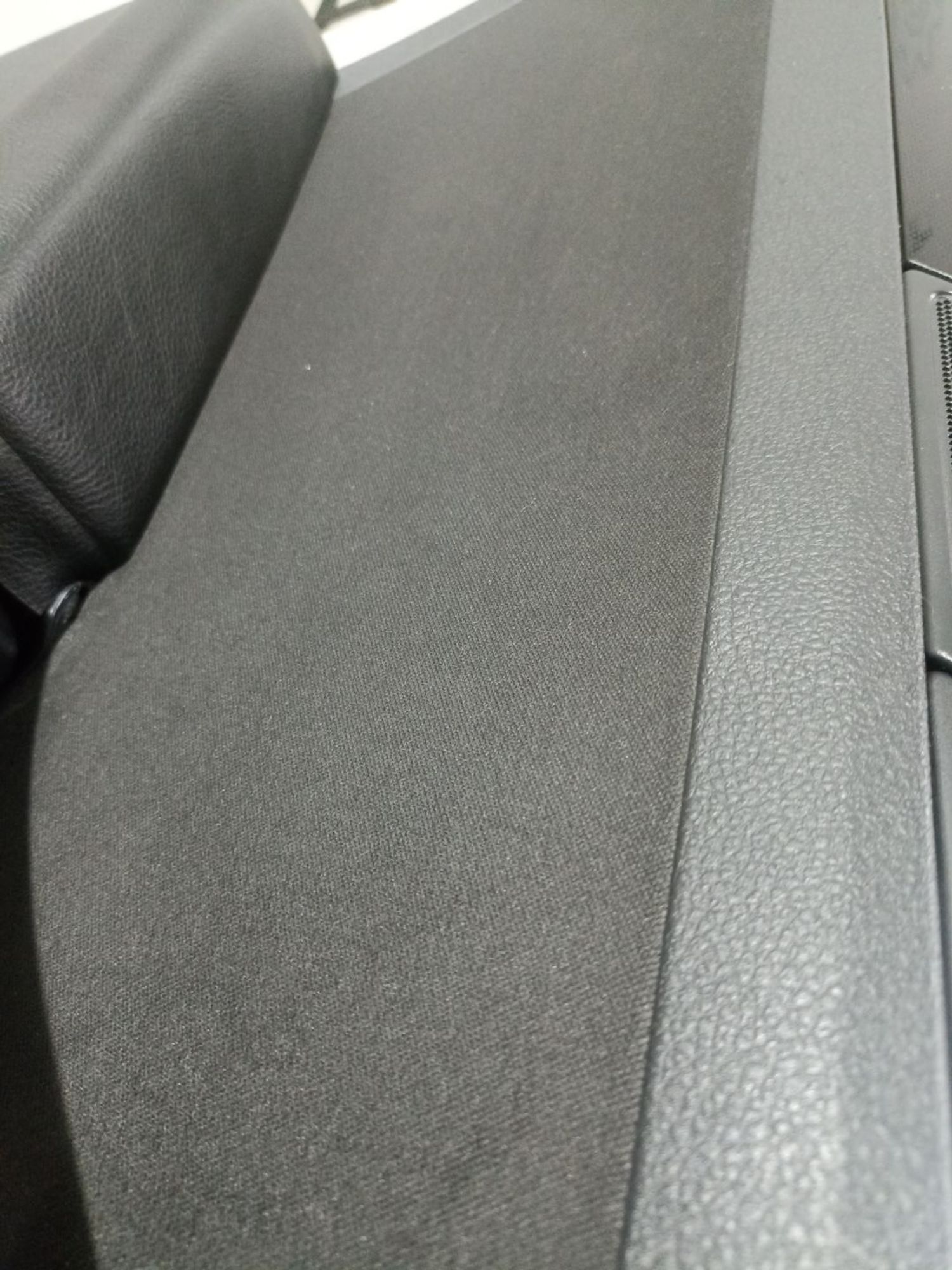 https://ycs.partsauto.market/partsauto-images/thmbs/userImages/0d5a73f363ec19ea8b7d8d6483ce4211/part/37952f27-2b74-45f4-bf43-d9af69715e48_1784710877036.jpg