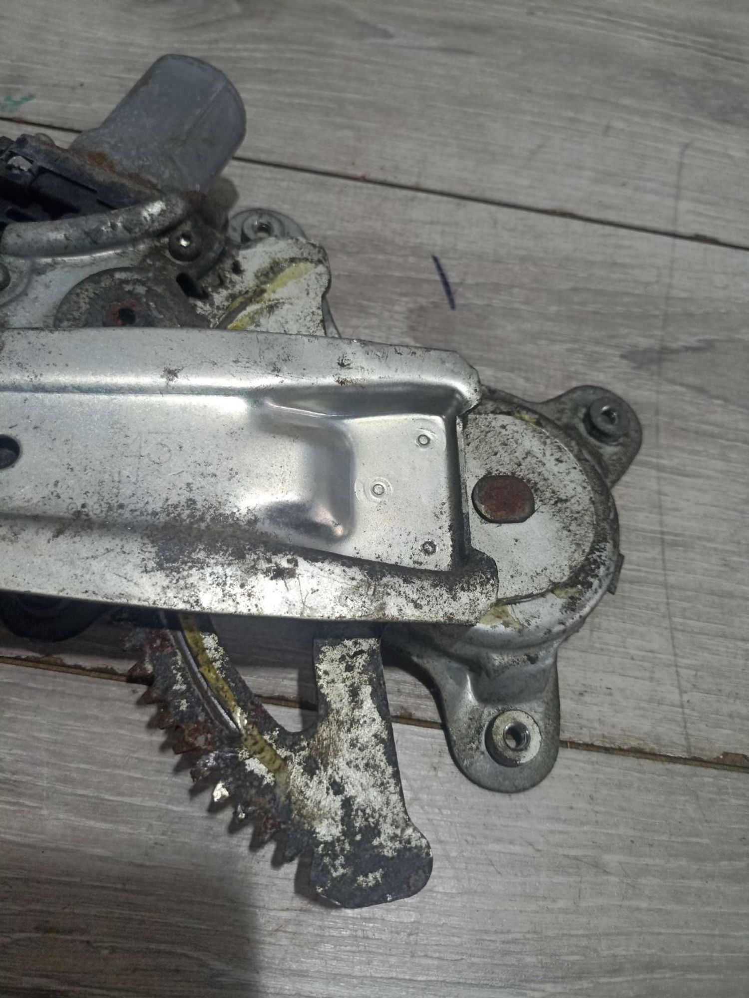 https://ycs.partsauto.market/partsauto-images/thmbs/userImages/0d5a73f363ec19ea8b7d8d6483ce4211/part/37f8809c-a654-49d8-8b8d-25772d4e2eac_1784022996370.jpg