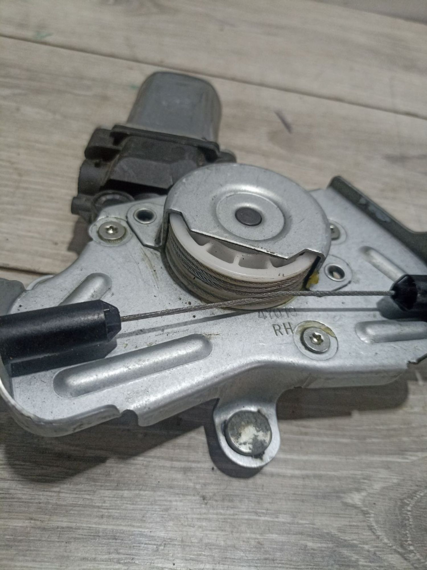 https://ycs.partsauto.market/partsauto-images/thmbs/userImages/0d5a73f363ec19ea8b7d8d6483ce4211/part/394e9499-e1ff-474b-b23a-9bcbf0c40598_1784103638583.jpg