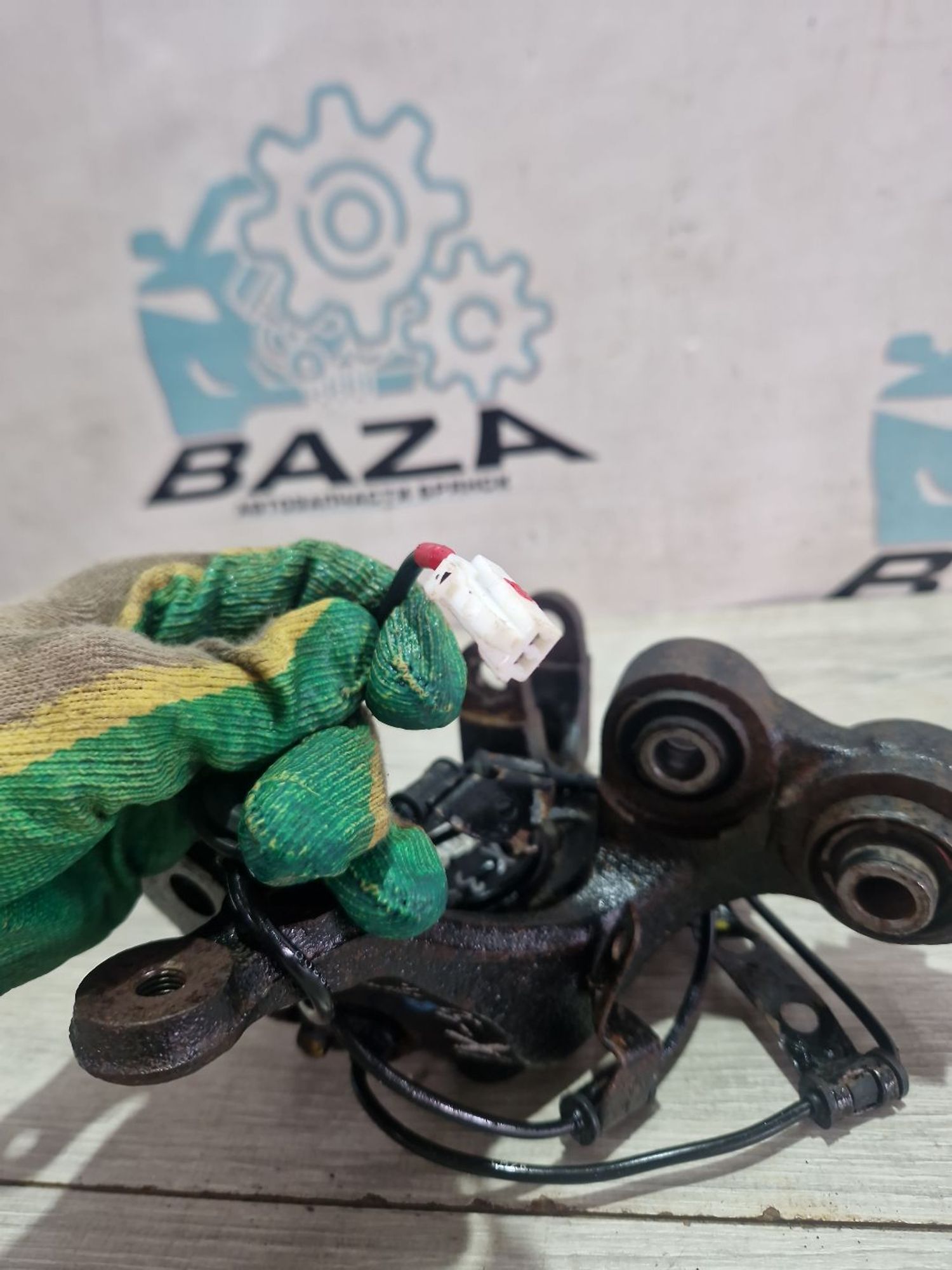 https://ycs.partsauto.market/partsauto-images/thmbs/userImages/0d5a73f363ec19ea8b7d8d6483ce4211/part/3a27f621-32cc-4423-baaf-6e2ef3a760dc_1787051295185.jpg