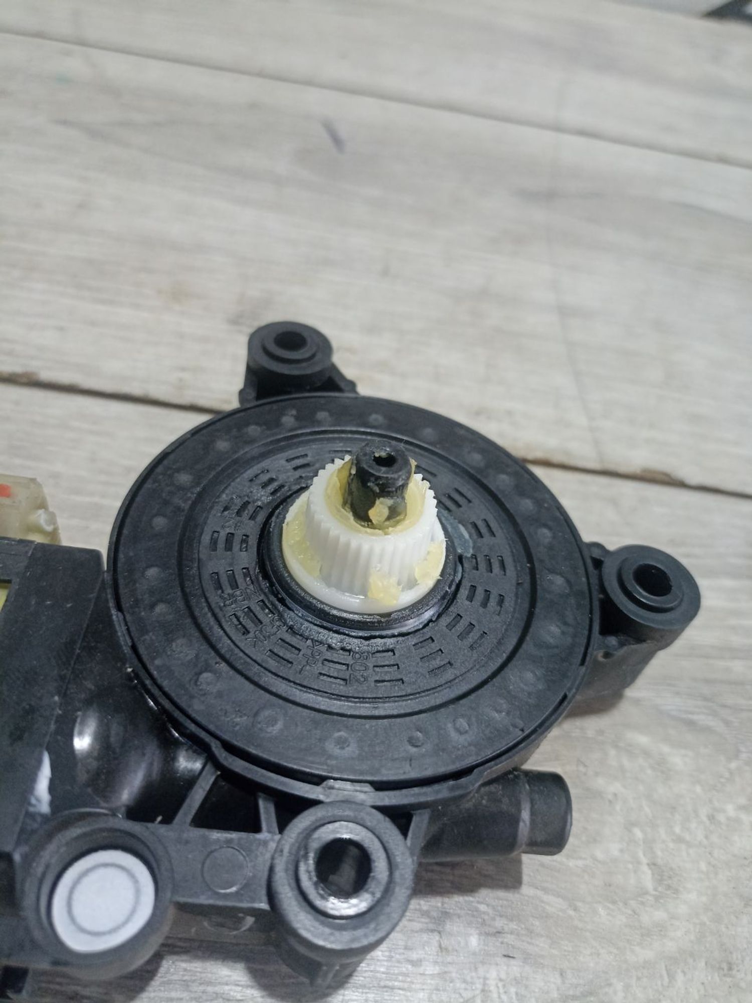https://ycs.partsauto.market/partsauto-images/thmbs/userImages/0d5a73f363ec19ea8b7d8d6483ce4211/part/3a6c6bb3-d6d7-44bd-a1a7-90a8005d39c7_1784031885365.jpg