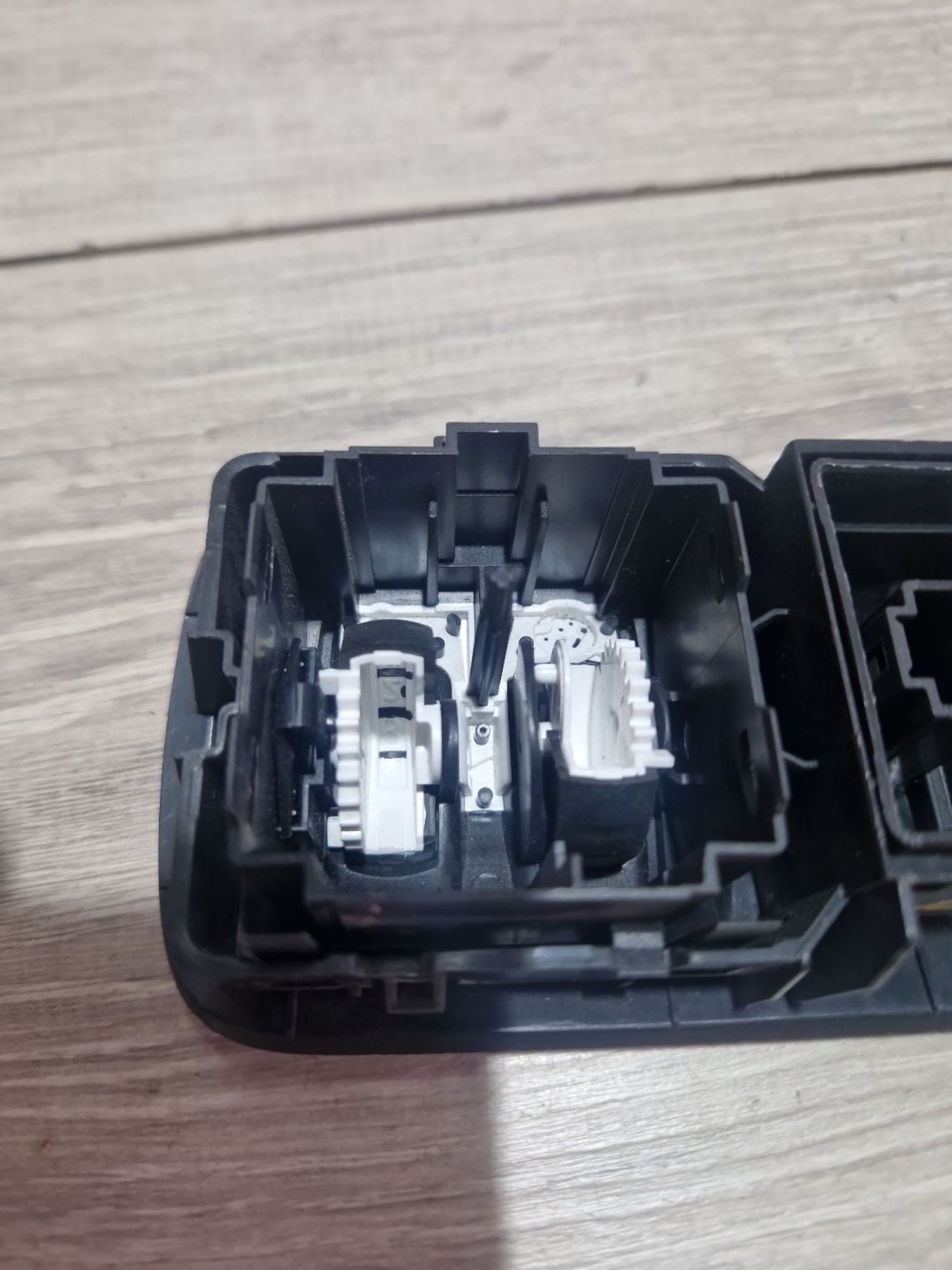 https://ycs.partsauto.market/partsauto-images/thmbs/userImages/0d5a73f363ec19ea8b7d8d6483ce4211/part/3b987e4a-9be8-4883-98cd-e78f2ec7e900_1787566371744.jpg