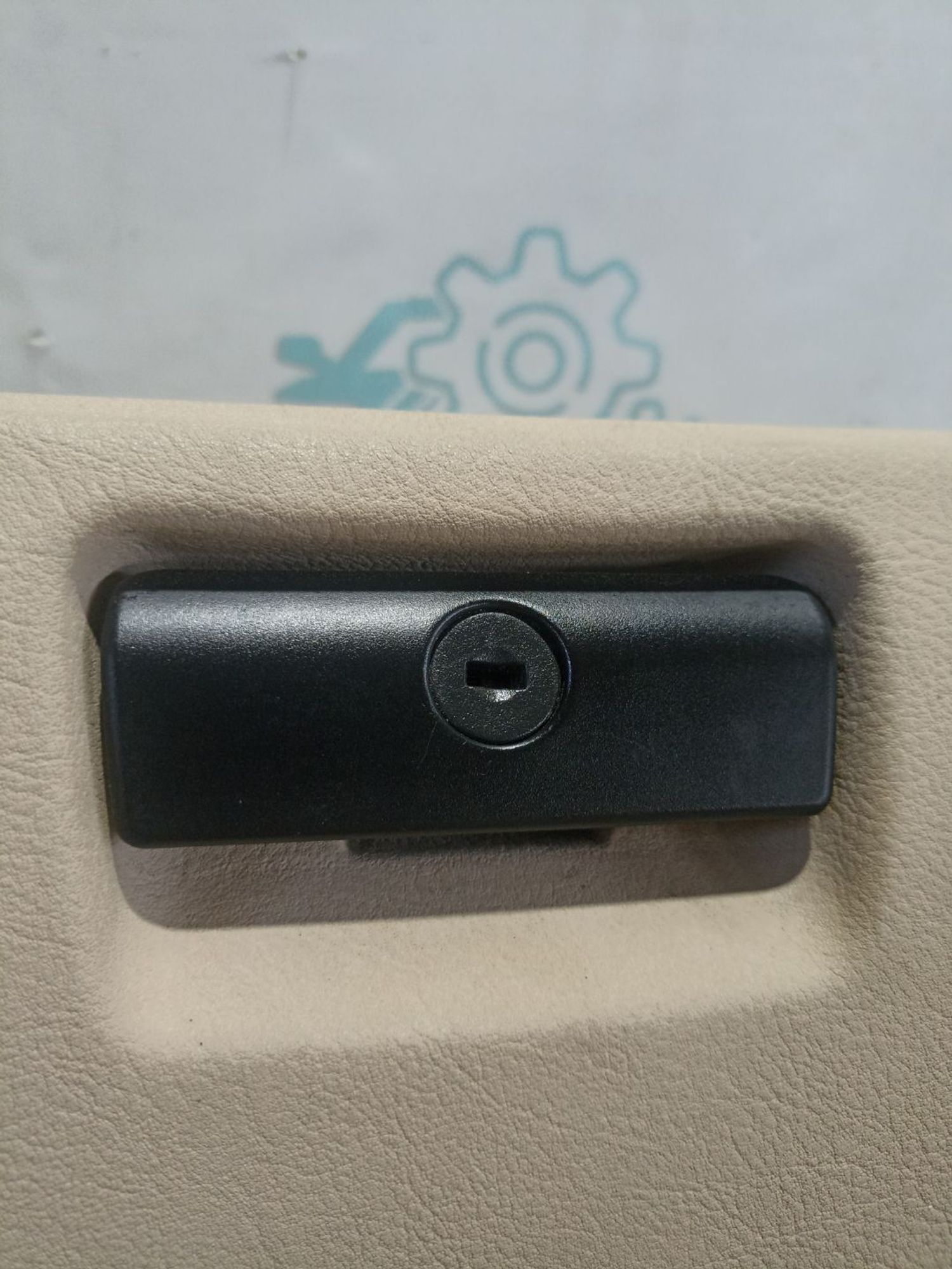 https://ycs.partsauto.market/partsauto-images/thmbs/userImages/0d5a73f363ec19ea8b7d8d6483ce4211/part/3cdd944a-eae8-4079-b7d4-7618a32e7aa3_1784113798399.jpg