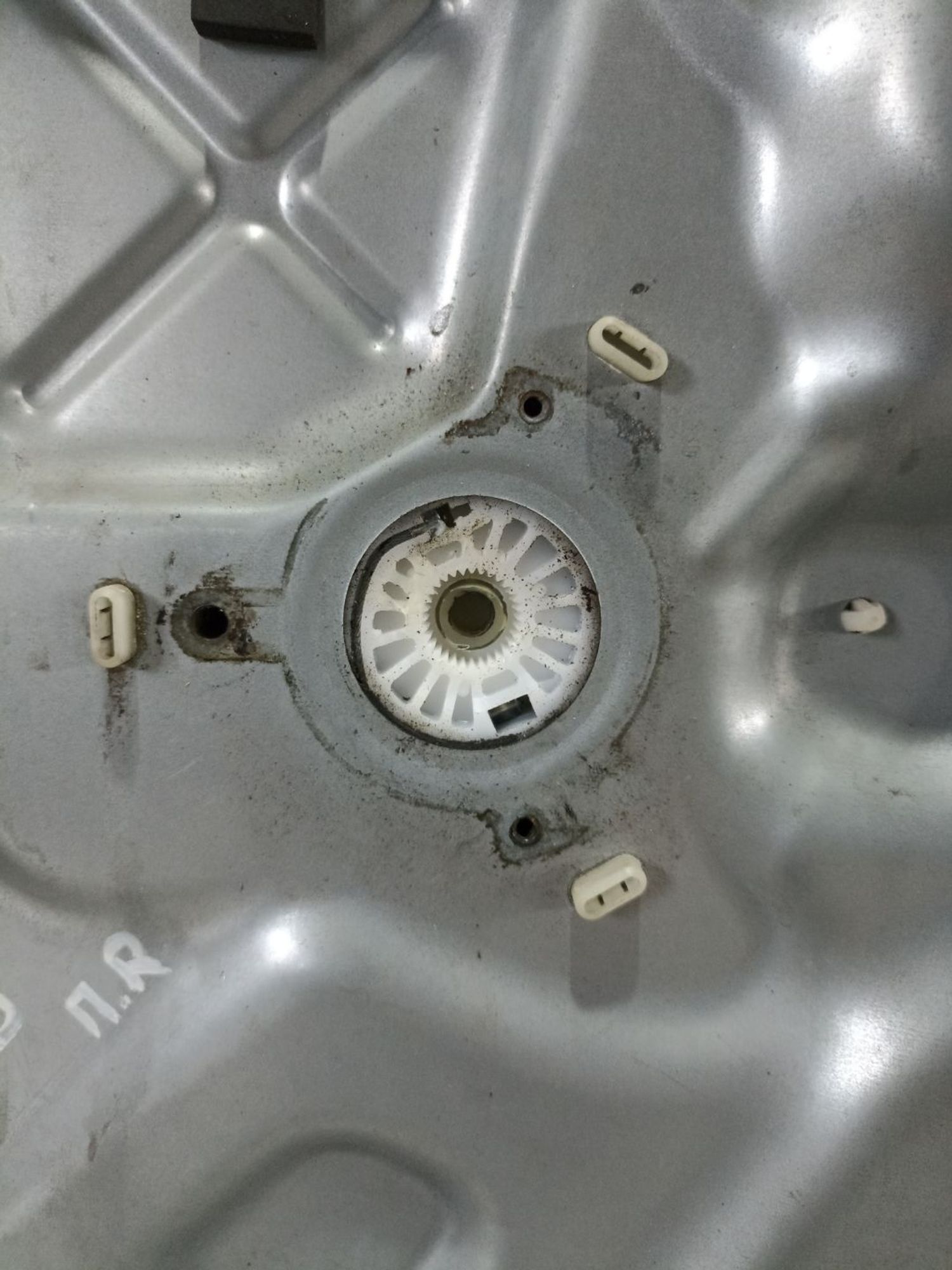https://ycs.partsauto.market/partsauto-images/thmbs/userImages/0d5a73f363ec19ea8b7d8d6483ce4211/part/3e68fd1f-1bbc-4e8c-9ebf-a493e4d8a6b6_1783497450510.jpg