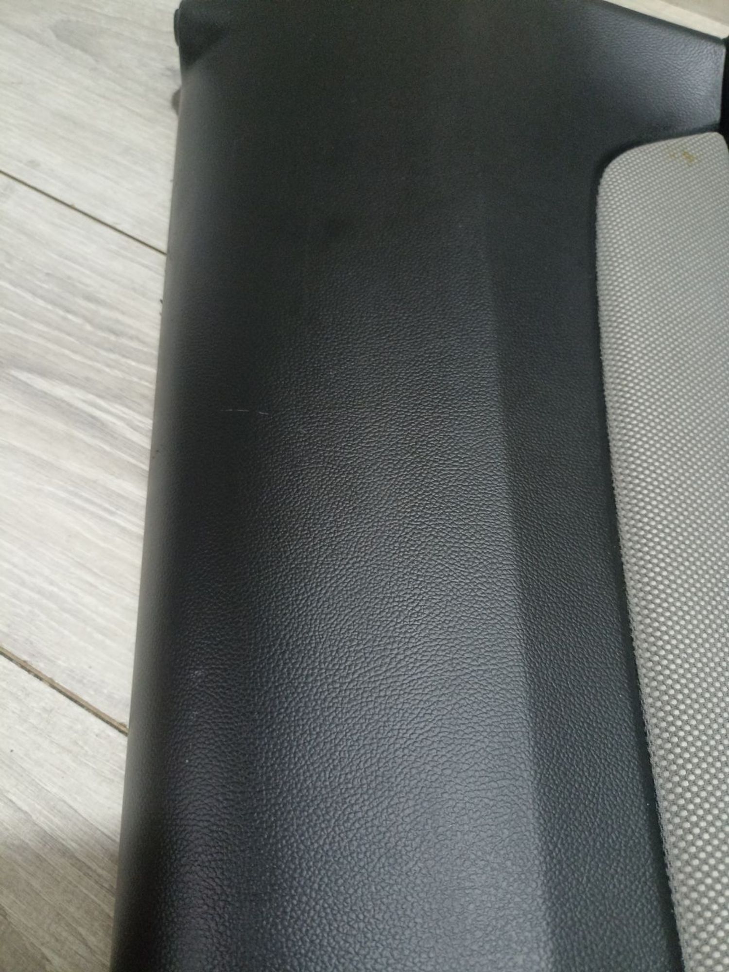 https://ycs.partsauto.market/partsauto-images/thmbs/userImages/0d5a73f363ec19ea8b7d8d6483ce4211/part/3ef09fc3-66fe-4149-8799-936136d5dc26_1784801831091.jpg