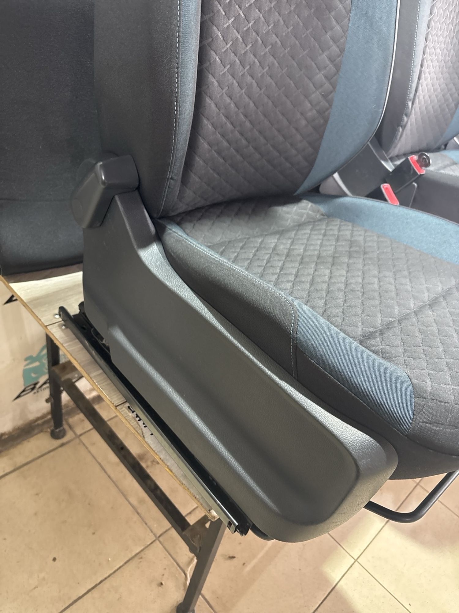 https://ycs.partsauto.market/partsauto-images/thmbs/userImages/0d5a73f363ec19ea8b7d8d6483ce4211/part/3f25e226-379e-457c-8172-e37010402b85_1781507140103.jpg