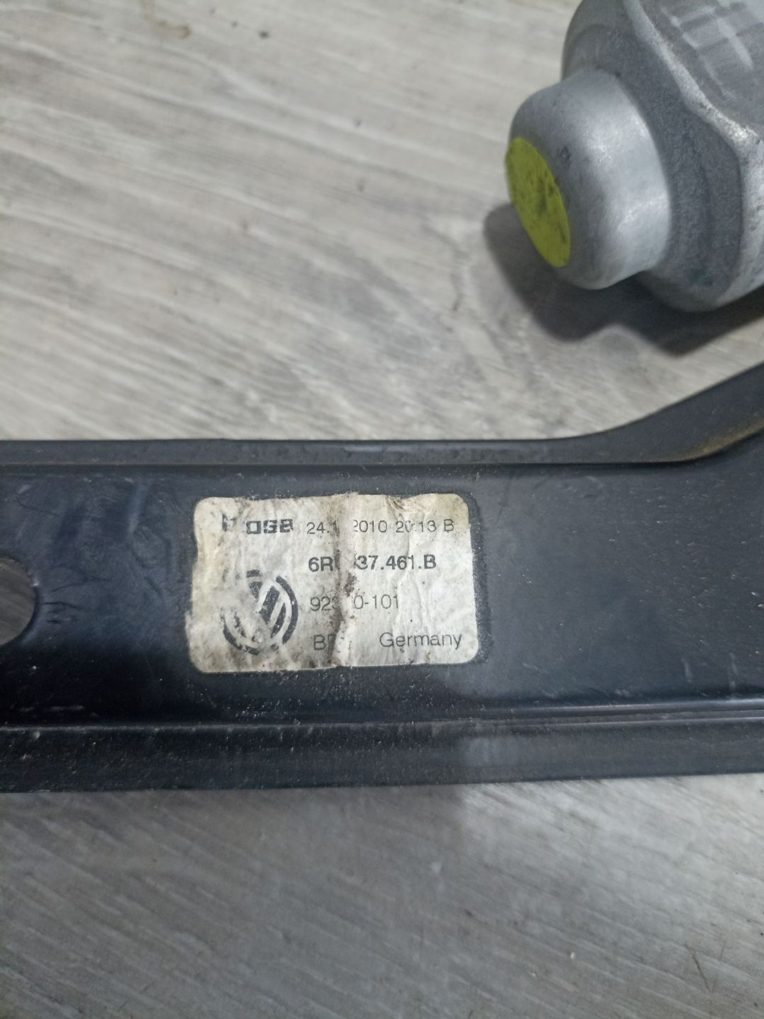https://ycs.partsauto.market/partsauto-images/thmbs/userImages/0d5a73f363ec19ea8b7d8d6483ce4211/part/3f4d7af6-b20d-4bdc-9566-4ed1b4d1d70f_1784041504101.jpg