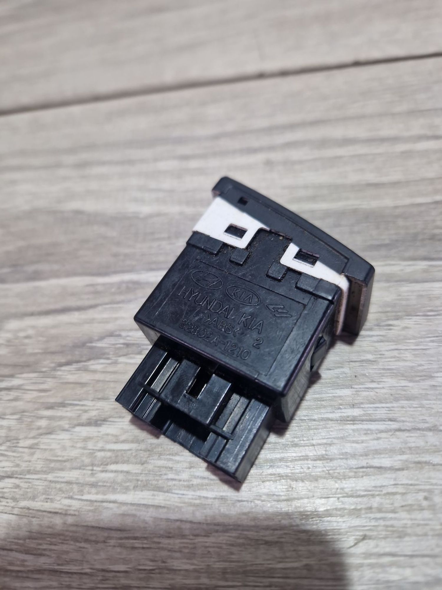 https://ycs.partsauto.market/partsauto-images/thmbs/userImages/0d5a73f363ec19ea8b7d8d6483ce4211/part/42c9fc33-5cc3-4b32-abfa-176abc7aa530_1787822192536.jpg