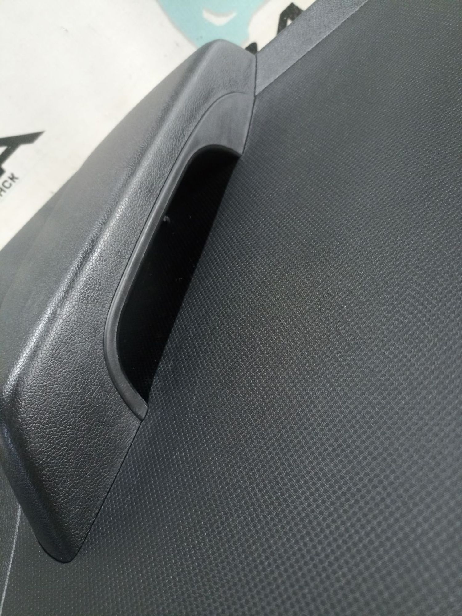 https://ycs.partsauto.market/partsauto-images/thmbs/userImages/0d5a73f363ec19ea8b7d8d6483ce4211/part/430e8e6f-b789-435d-9c3e-e48cbae15579_1785157130632.jpg