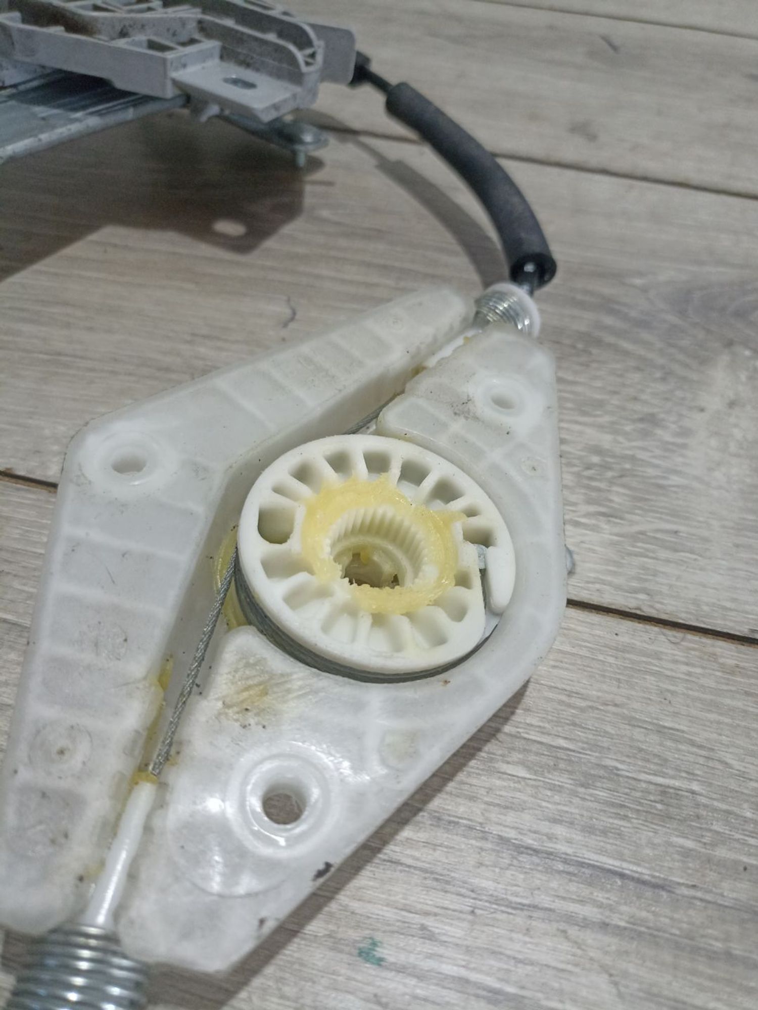 https://ycs.partsauto.market/partsauto-images/thmbs/userImages/0d5a73f363ec19ea8b7d8d6483ce4211/part/4398ce1c-7734-4388-80d3-c25fdd338ab8_1784032109336.jpg