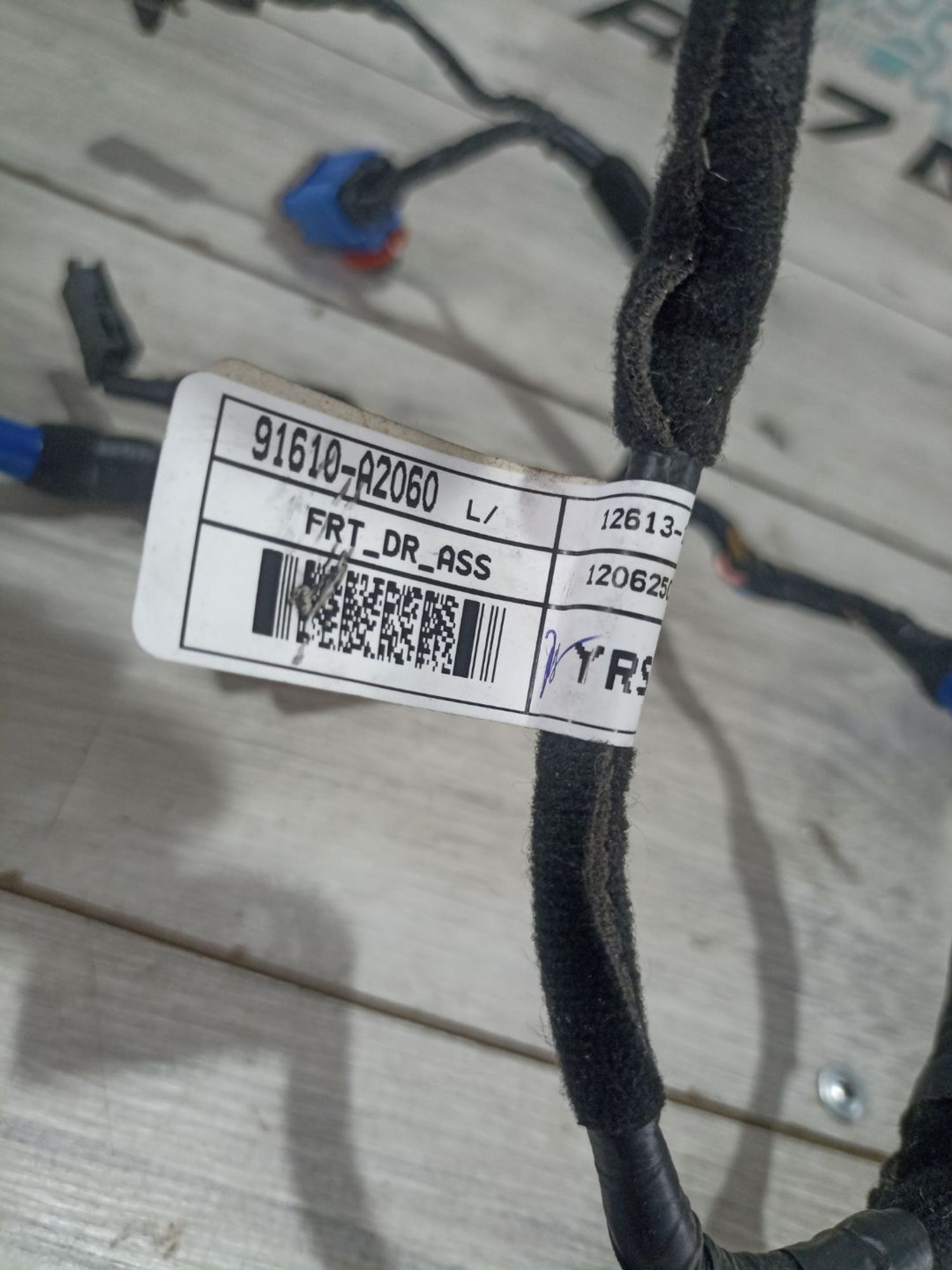 https://ycs.partsauto.market/partsauto-images/thmbs/userImages/0d5a73f363ec19ea8b7d8d6483ce4211/part/442b0446-e9f2-425e-9d31-7504da66d796_1783513494495.jpg