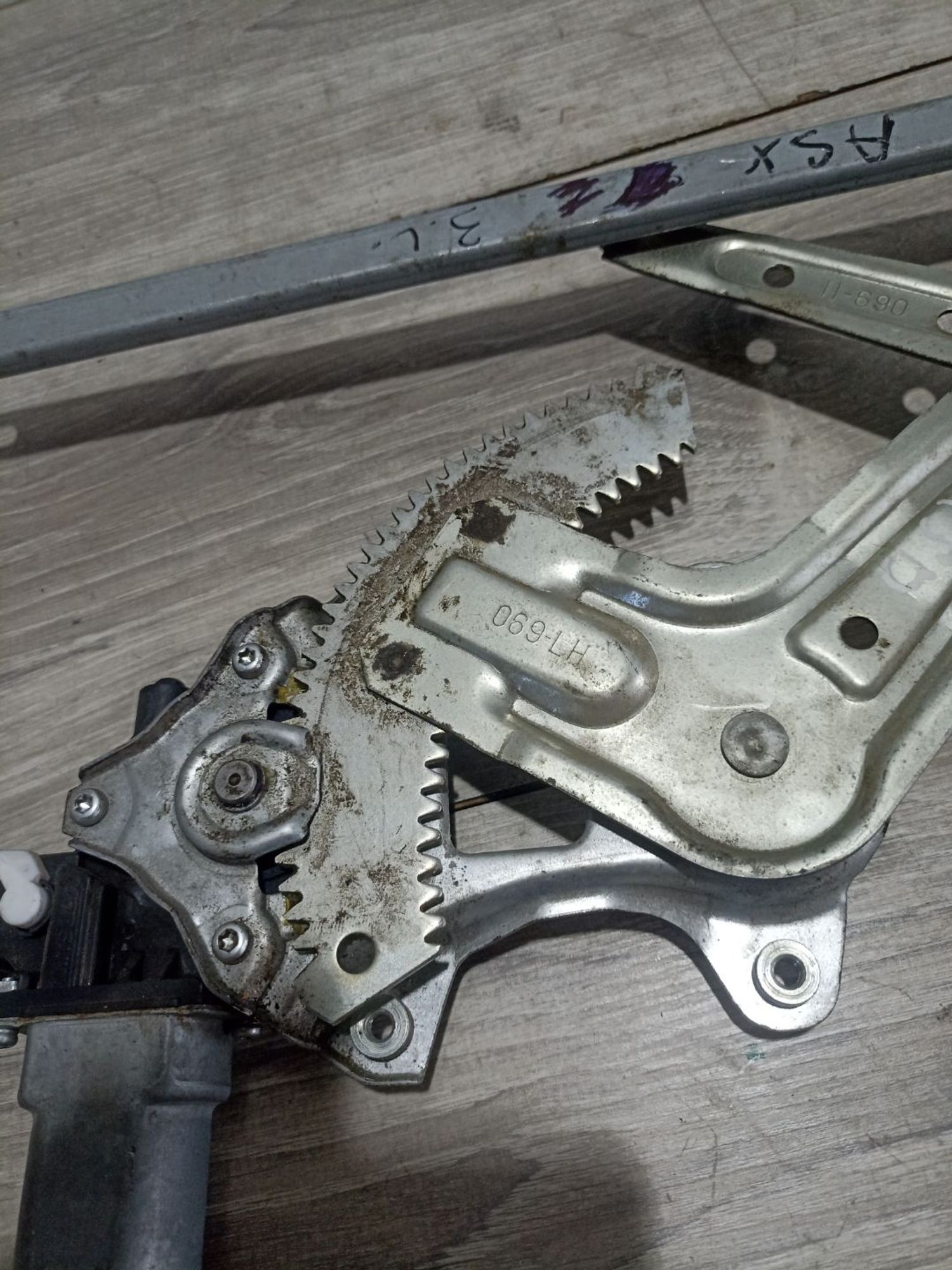 https://ycs.partsauto.market/partsauto-images/thmbs/userImages/0d5a73f363ec19ea8b7d8d6483ce4211/part/4643d80b-bec1-45a6-a848-1a0663951025_1784029537047.jpg