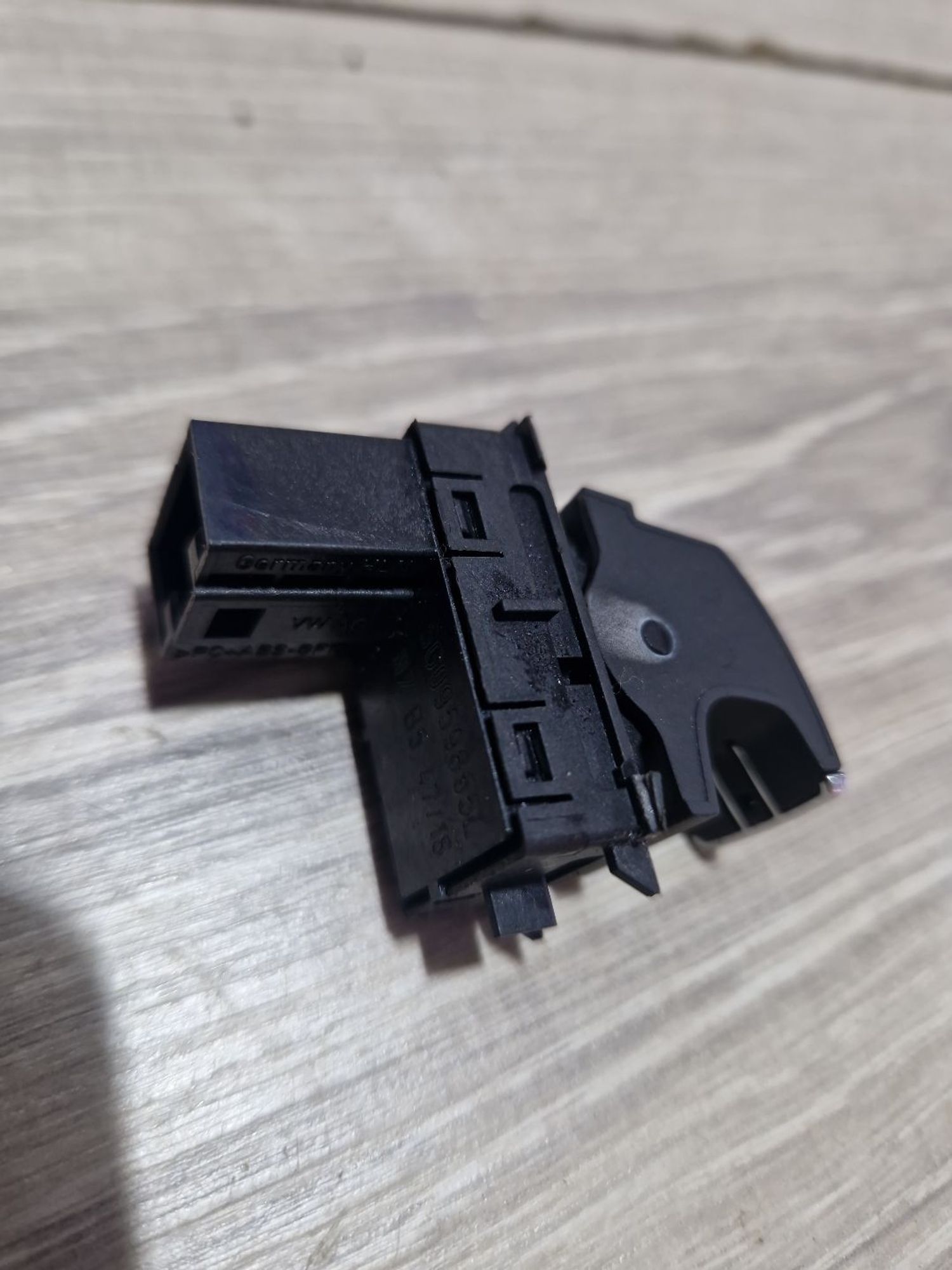 https://ycs.partsauto.market/partsauto-images/thmbs/userImages/0d5a73f363ec19ea8b7d8d6483ce4211/part/4788b7e9-02a1-4a9b-bcbb-b87d84a73136_1787142662850.jpg