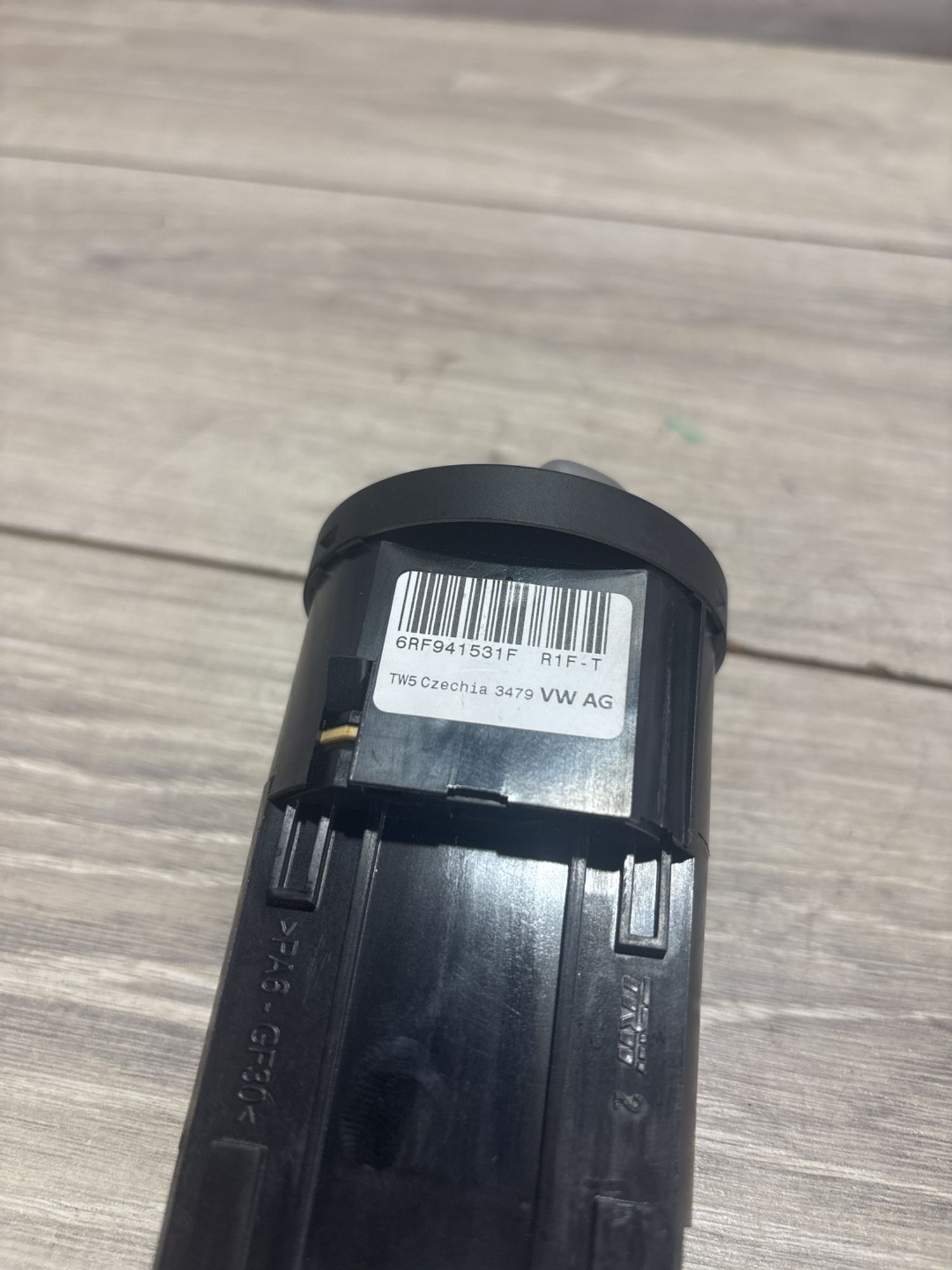 https://ycs.partsauto.market/partsauto-images/thmbs/userImages/0d5a73f363ec19ea8b7d8d6483ce4211/part/4927640c-5ceb-4763-9a7a-4e5da8564bec_1779196477445.jpg