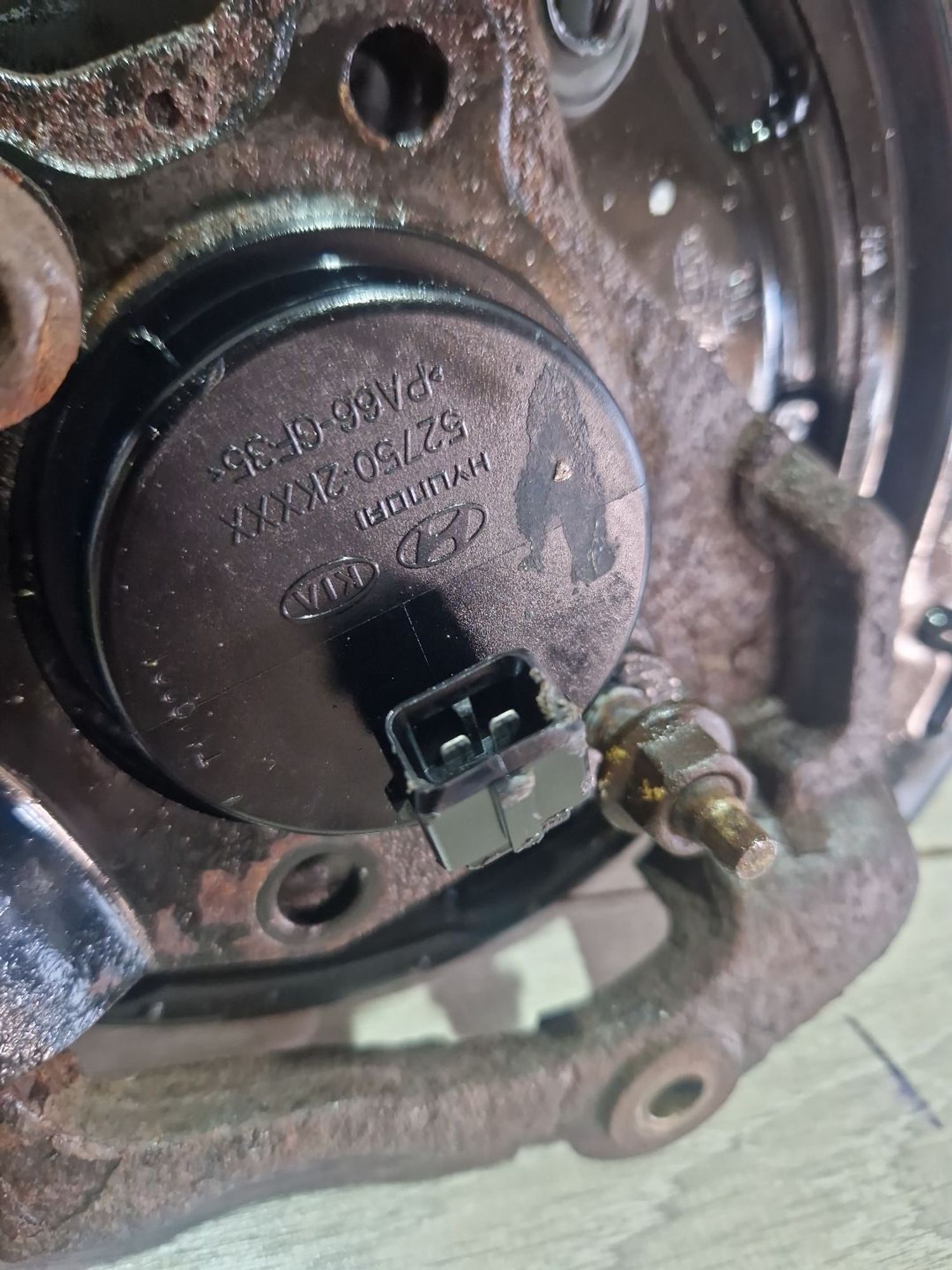 https://ycs.partsauto.market/partsauto-images/thmbs/userImages/0d5a73f363ec19ea8b7d8d6483ce4211/part/51257073-29c8-42e0-924e-258f6935f808_1786793058027.jpg