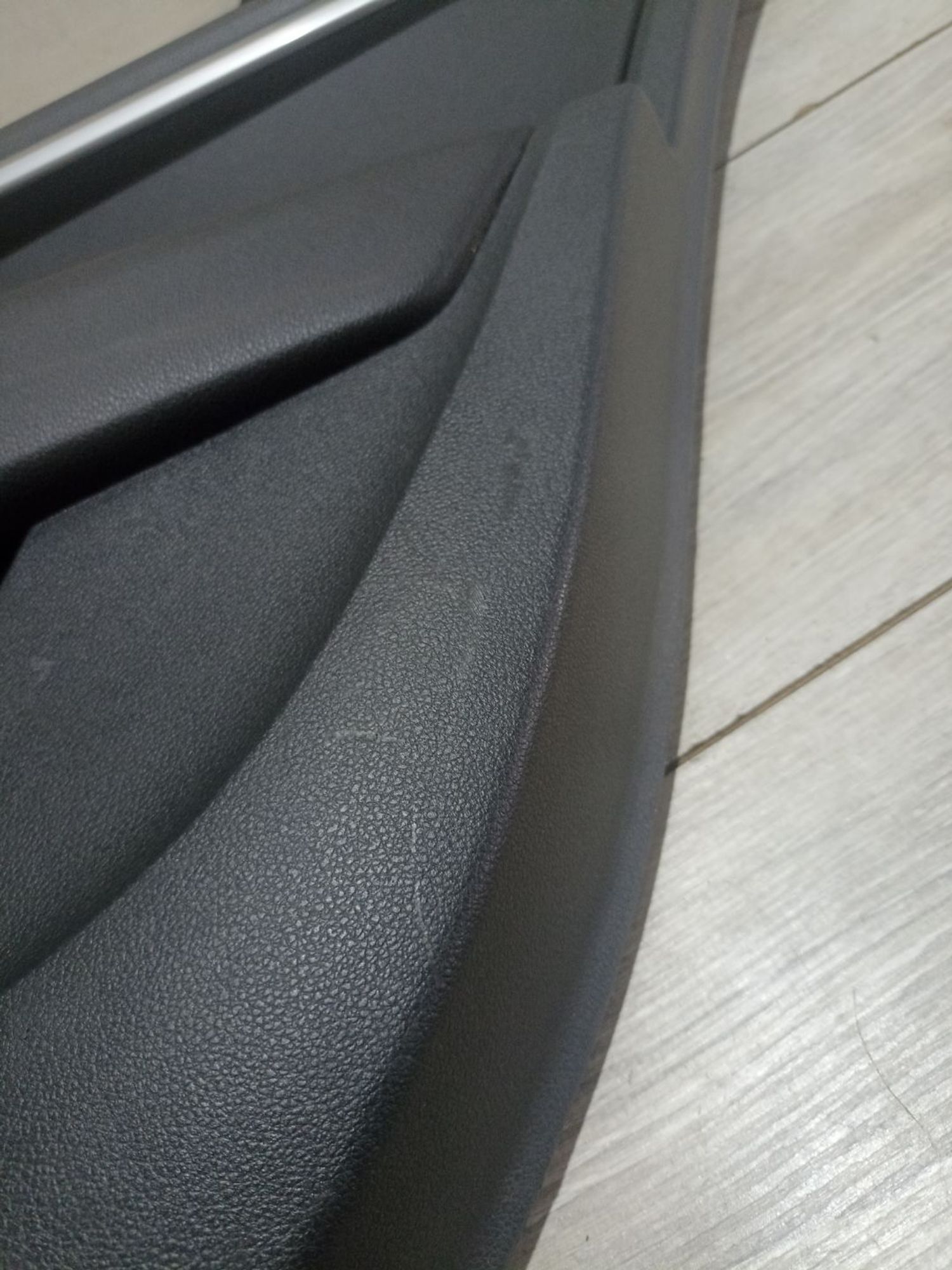 https://ycs.partsauto.market/partsauto-images/thmbs/userImages/0d5a73f363ec19ea8b7d8d6483ce4211/part/588a559f-5e15-4ea9-bc3d-d29afb2f49c8_1784801446572.jpg
