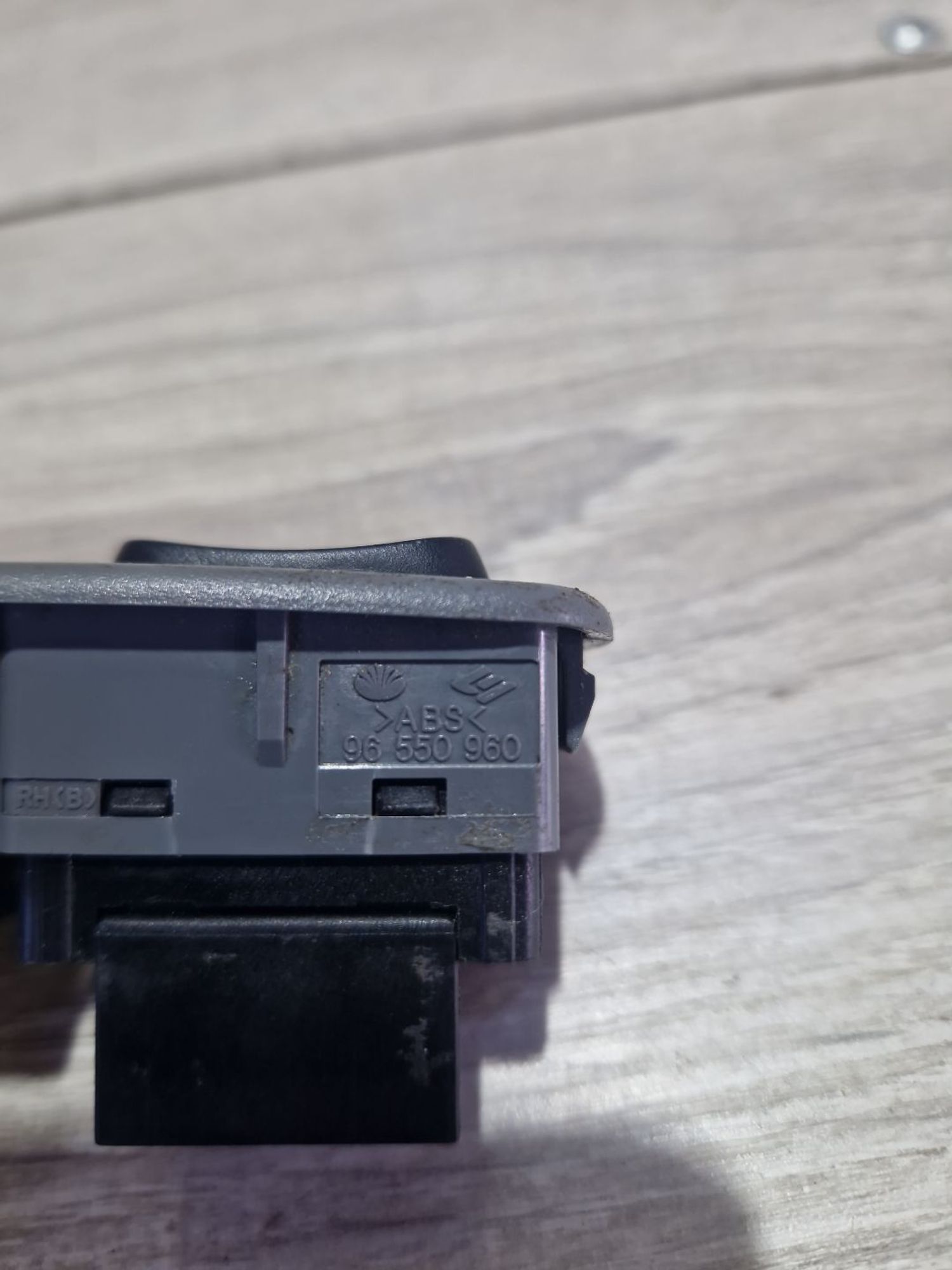 https://ycs.partsauto.market/partsauto-images/thmbs/userImages/0d5a73f363ec19ea8b7d8d6483ce4211/part/58c0908a-ea28-45f3-ad46-ca753180ba15_1787648300520.jpg