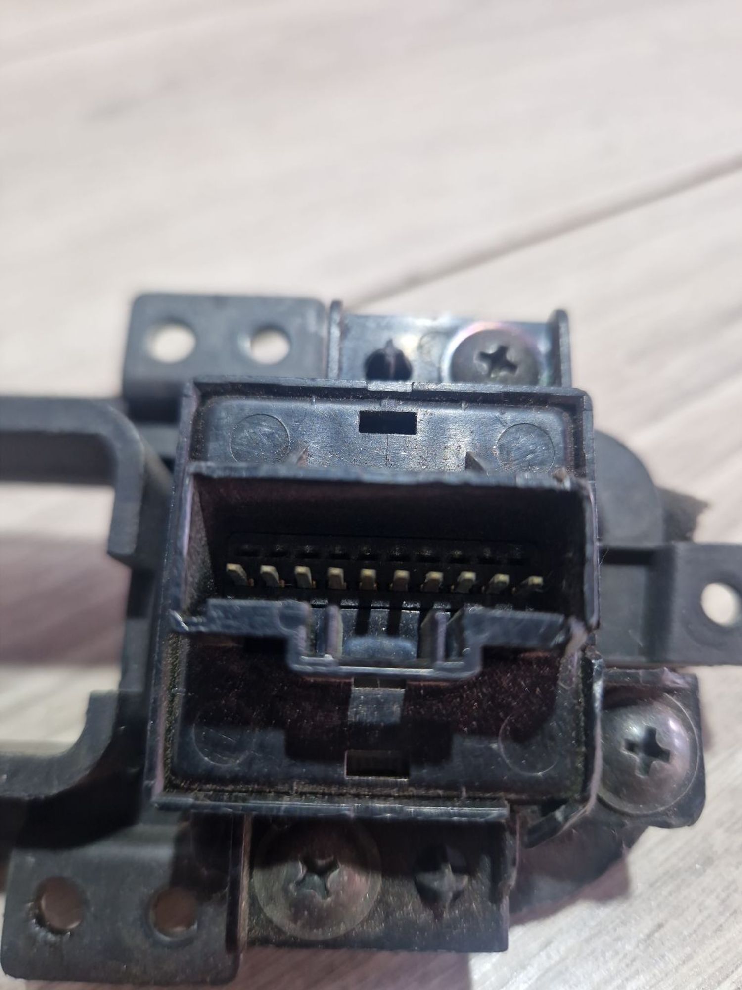 https://ycs.partsauto.market/partsauto-images/thmbs/userImages/0d5a73f363ec19ea8b7d8d6483ce4211/part/5b1783bc-4d84-45d8-ba14-c23de9f8846c_1787921315360.jpg
