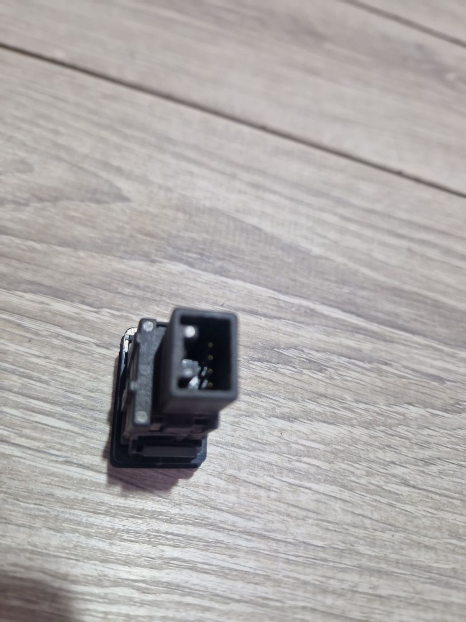 https://ycs.partsauto.market/partsauto-images/thmbs/userImages/0d5a73f363ec19ea8b7d8d6483ce4211/part/5f0bb1e5-6781-4674-af0c-241ffecb8f2a_1787739143375.jpg