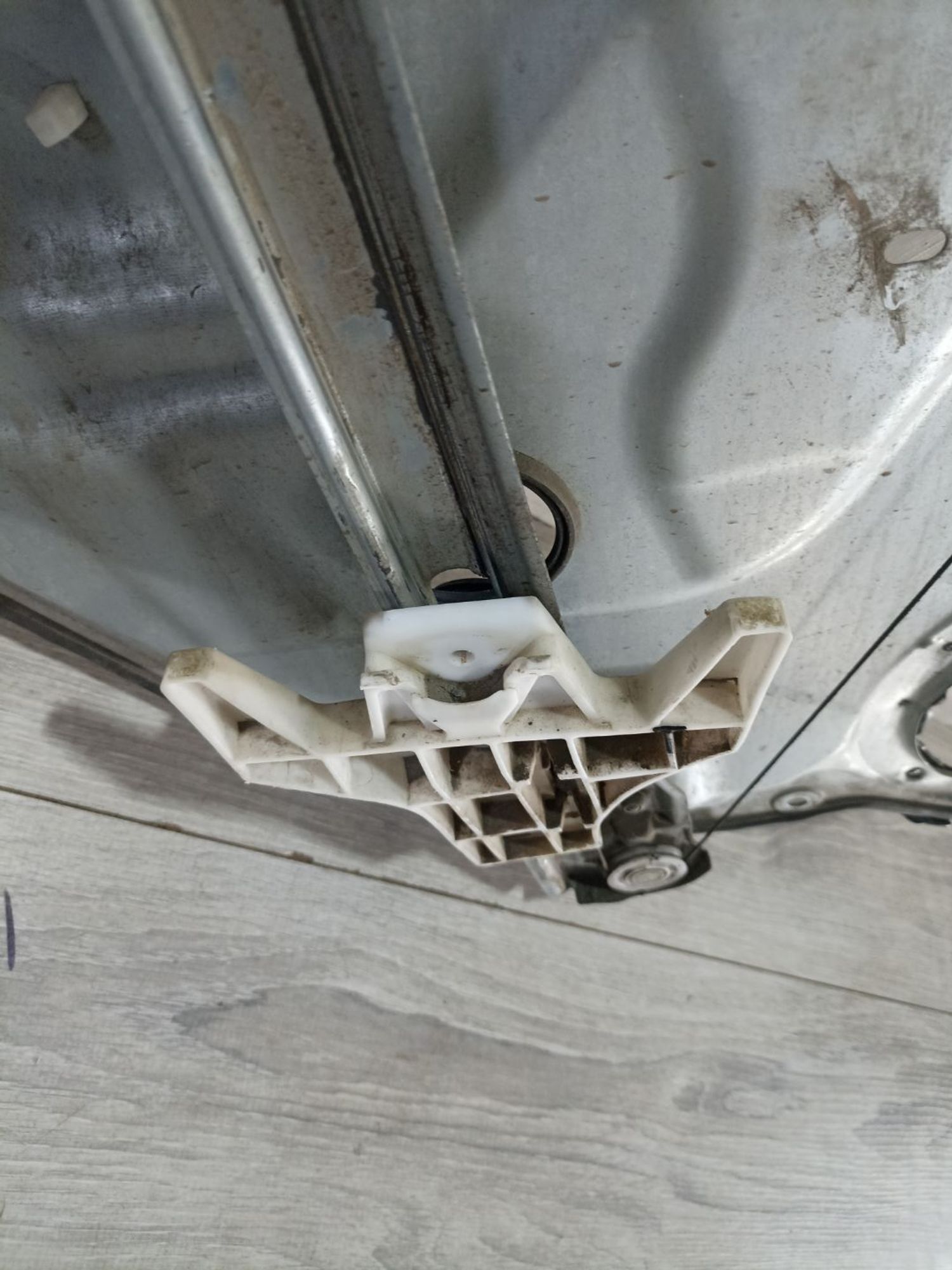 https://ycs.partsauto.market/partsauto-images/thmbs/userImages/0d5a73f363ec19ea8b7d8d6483ce4211/part/60d851ed-ee1f-4843-8a4c-c9b0d23fb1cd_1783350686416.jpg
