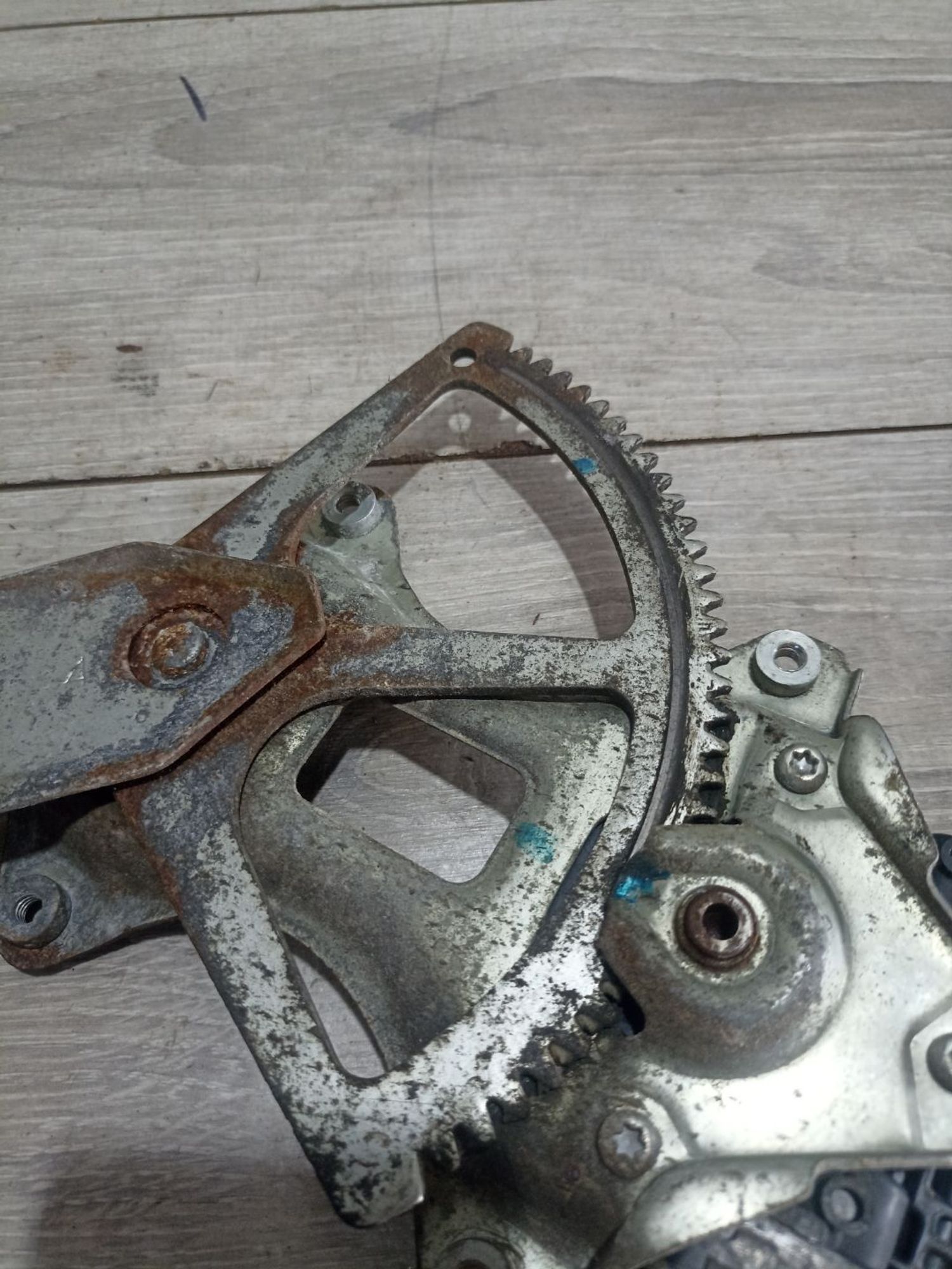 https://ycs.partsauto.market/partsauto-images/thmbs/userImages/0d5a73f363ec19ea8b7d8d6483ce4211/part/60d9c6c7-d23d-46d8-92e9-235e35f43d24_1784040590710.jpg