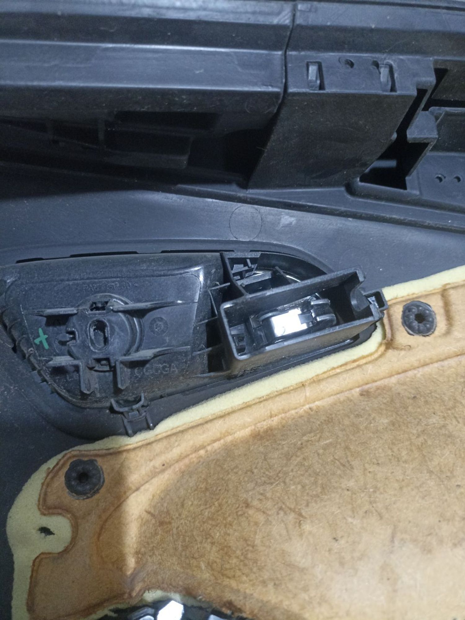 https://ycs.partsauto.market/partsauto-images/thmbs/userImages/0d5a73f363ec19ea8b7d8d6483ce4211/part/6251617f-8f39-4c0f-9680-f892da8e2d45_1785240249359.jpg