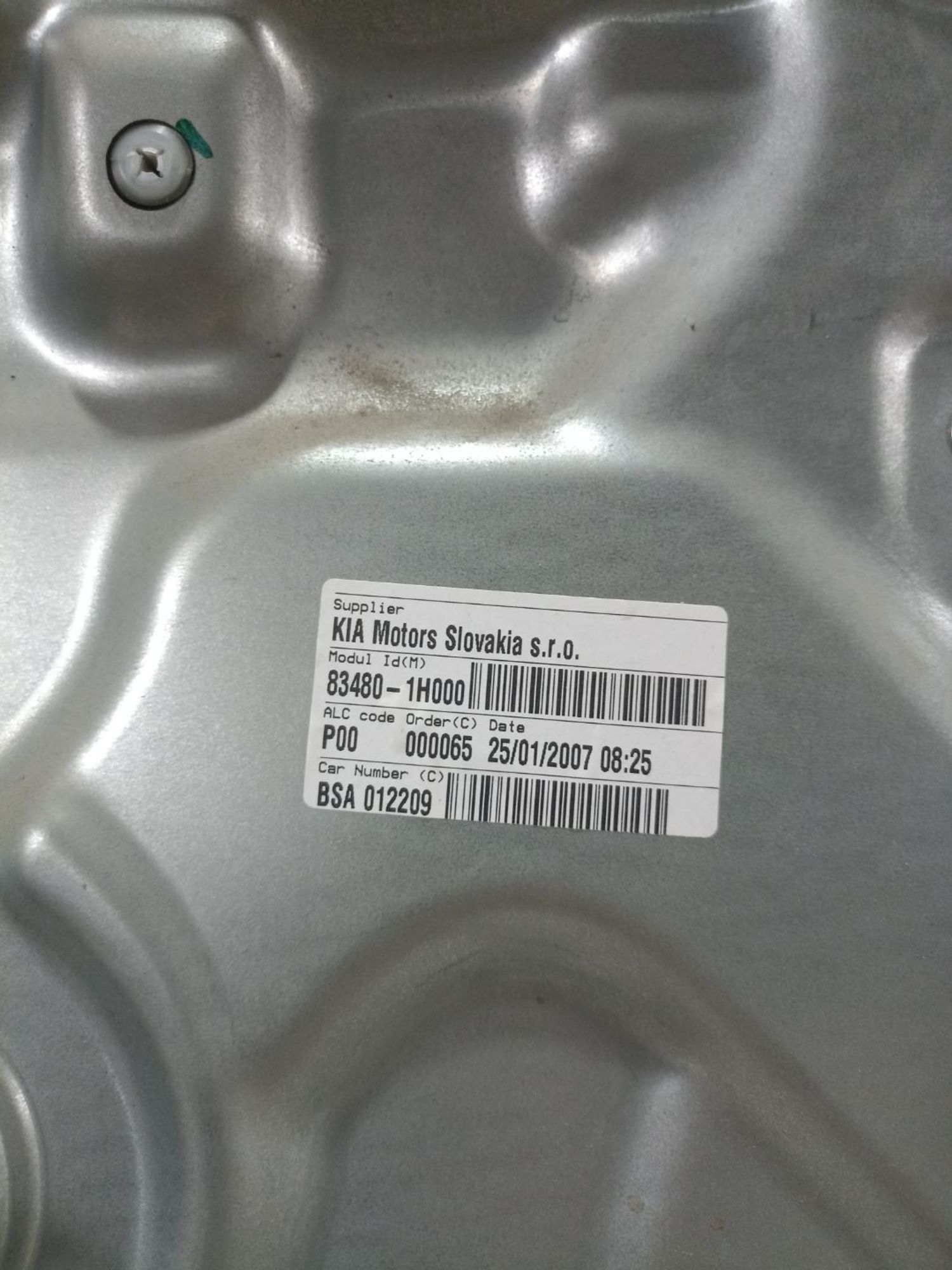https://ycs.partsauto.market/partsauto-images/thmbs/userImages/0d5a73f363ec19ea8b7d8d6483ce4211/part/63c3d767-c08f-454d-a235-f133da90e6f2_1783338880045.jpg