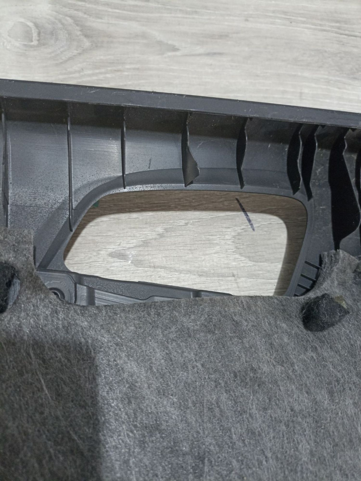 https://ycs.partsauto.market/partsauto-images/thmbs/userImages/0d5a73f363ec19ea8b7d8d6483ce4211/part/63ff06e4-c3c0-44d7-b862-6939fd64d79e_1785013740694.jpg