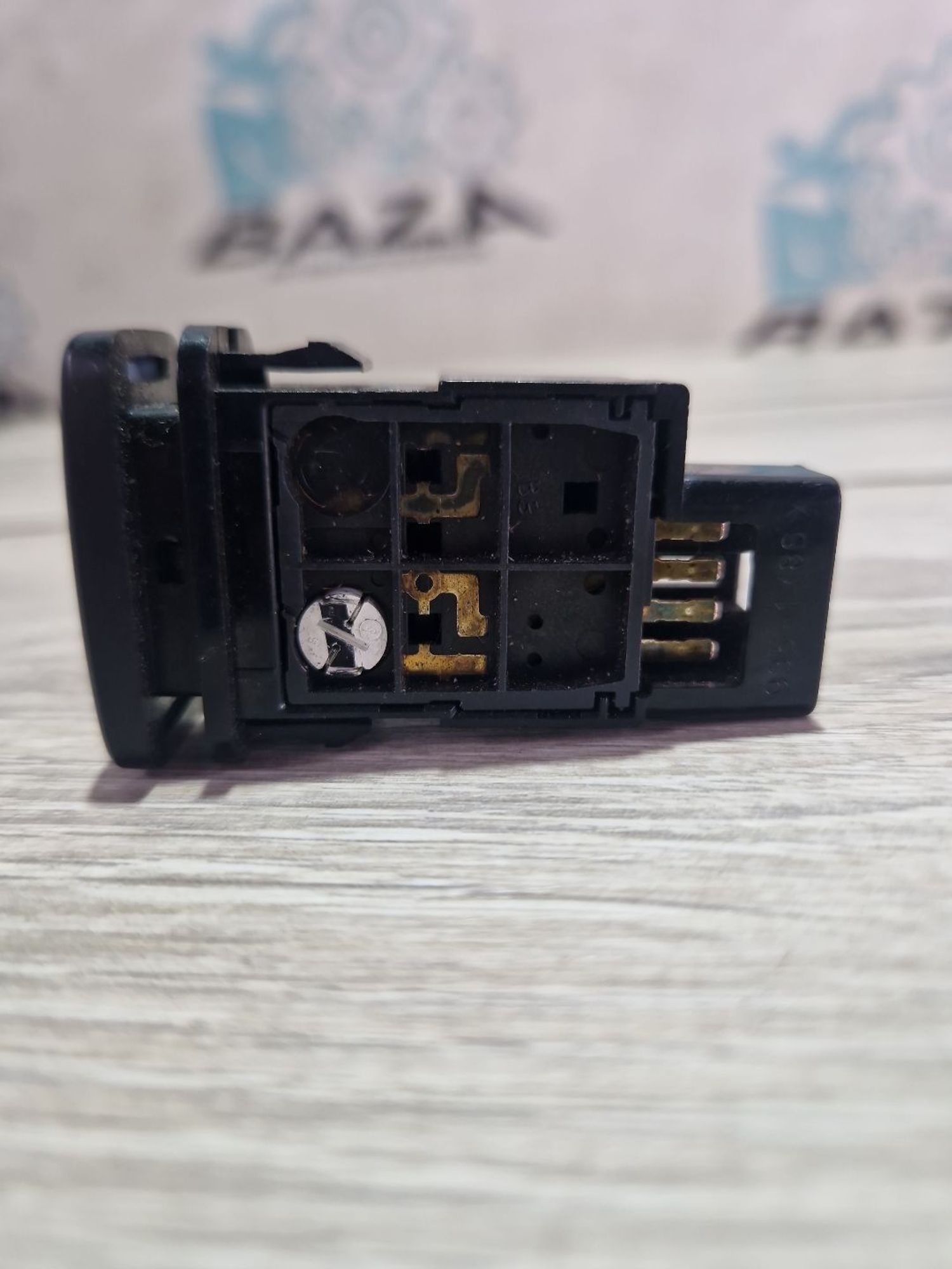 https://ycs.partsauto.market/partsauto-images/thmbs/userImages/0d5a73f363ec19ea8b7d8d6483ce4211/part/644aa139-d19c-4545-8d72-11c88db23903_1787821540953.jpg