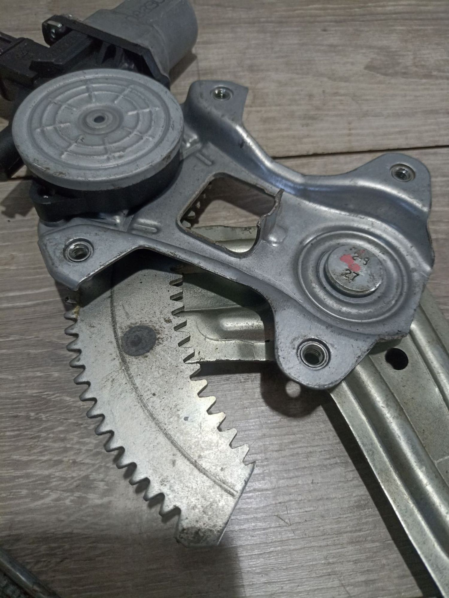 https://ycs.partsauto.market/partsauto-images/thmbs/userImages/0d5a73f363ec19ea8b7d8d6483ce4211/part/6584bc6d-6eeb-437d-84f6-5bf4362bcbc6_1784029535447.jpg