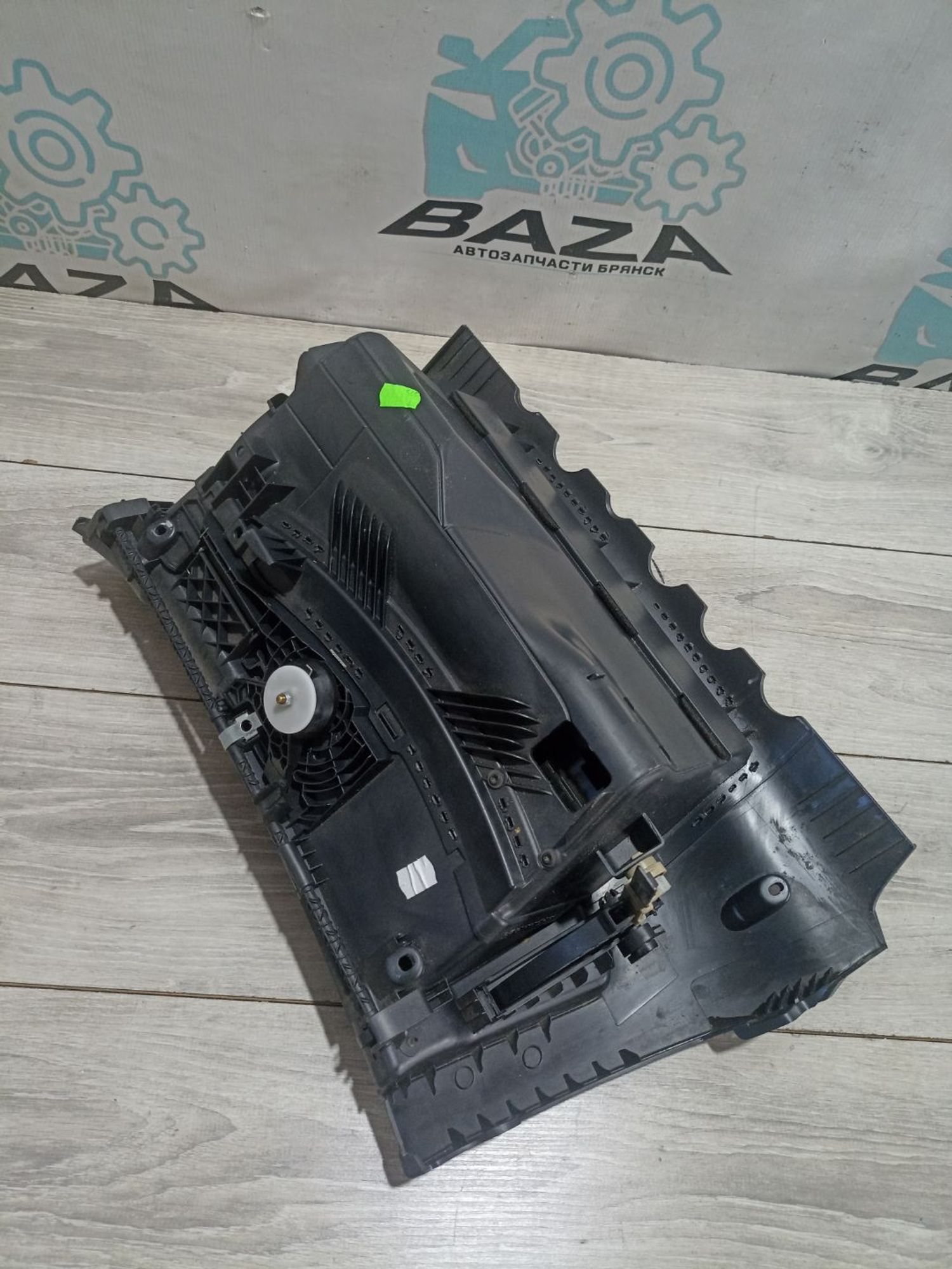 https://ycs.partsauto.market/partsauto-images/thmbs/userImages/0d5a73f363ec19ea8b7d8d6483ce4211/part/65df89a6-6cfe-4ade-a44b-553fc798c9de_1784205883128.jpg